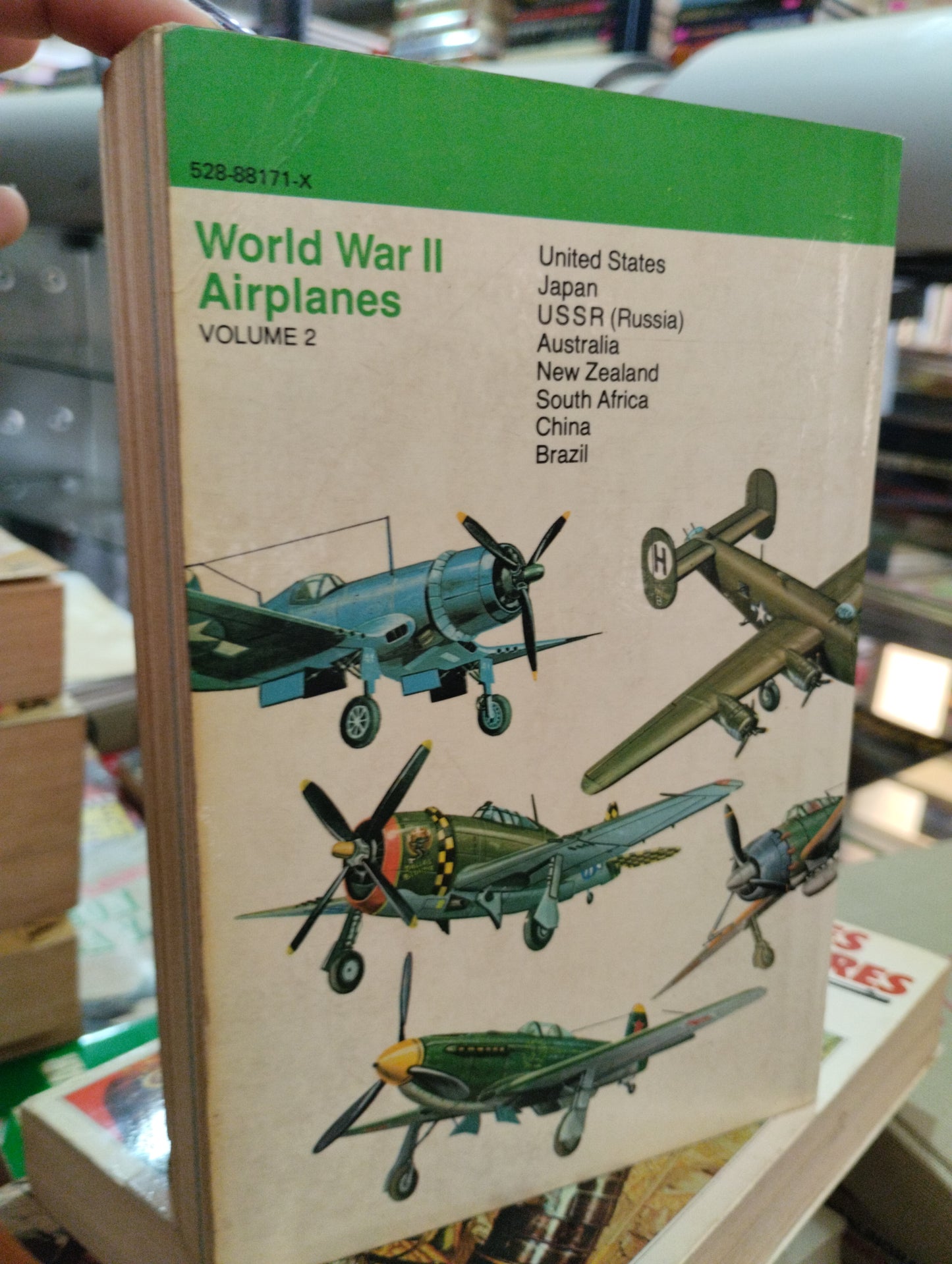 WORLD WAR II AIRPLANES VOLUME 2 BY ENZO ANGELUCCI AND PAOLO MATRICARDI LIBRO USADO HISTORIA ALDAMA EDITORIAL RAND MCNALLY & COMPANY EN BUEN ESTADO