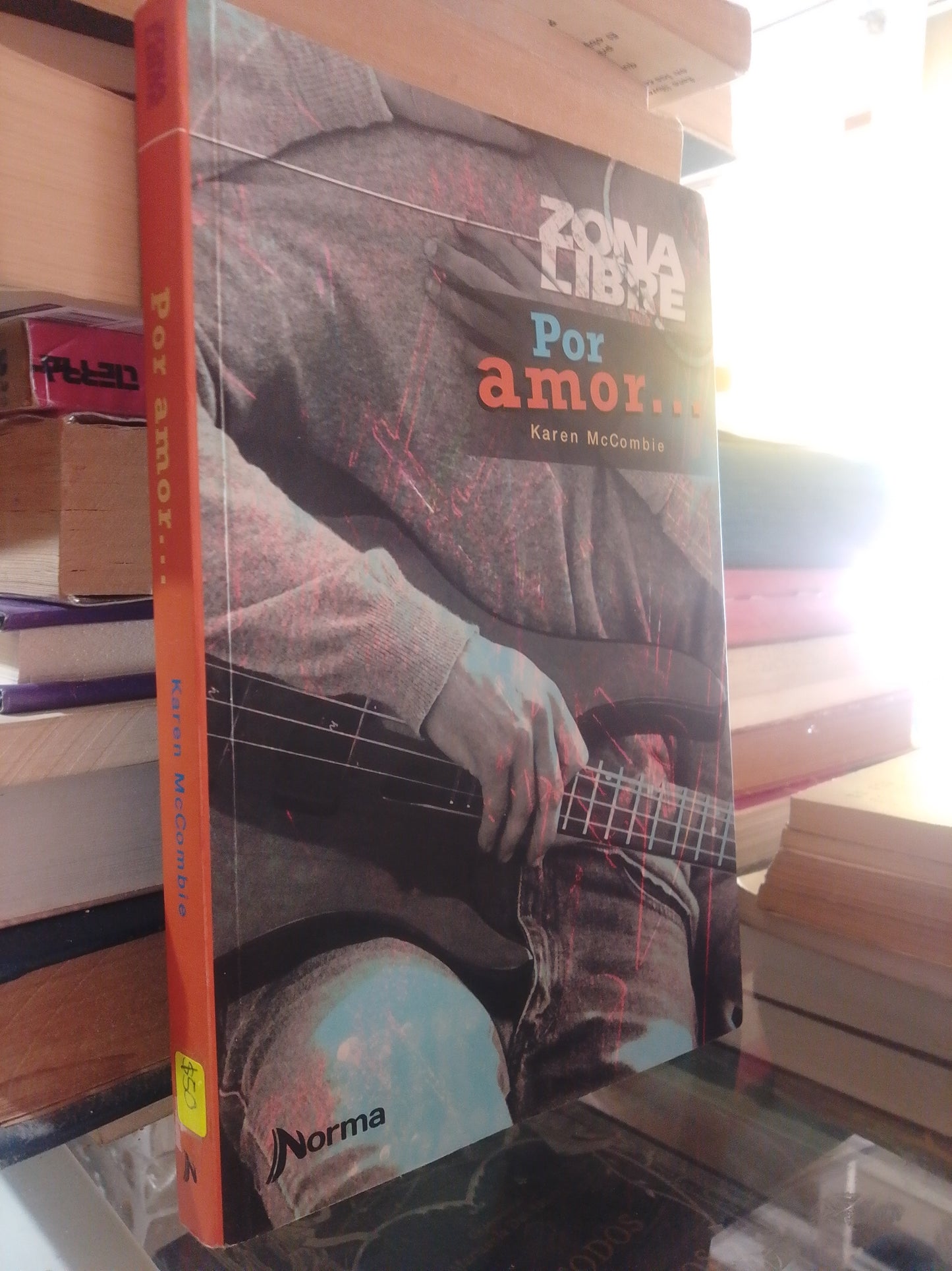 POR AMOR ... DE KAREN McCOMBIE USADO NOVELA JUAREZ 507