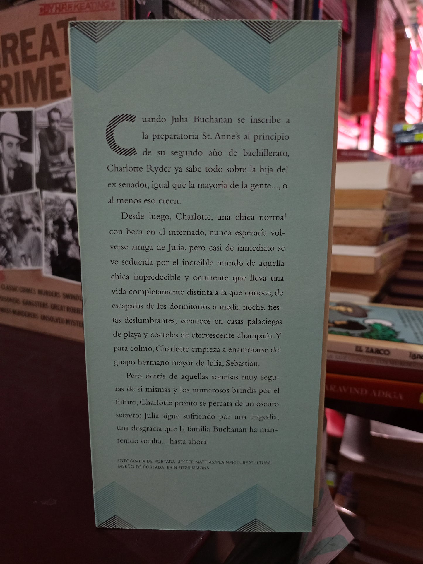 UN RINCÓN EN EL PARAÍSO POR CHELSEY PHILPOT USADO NOVELA LITERARIO 305
