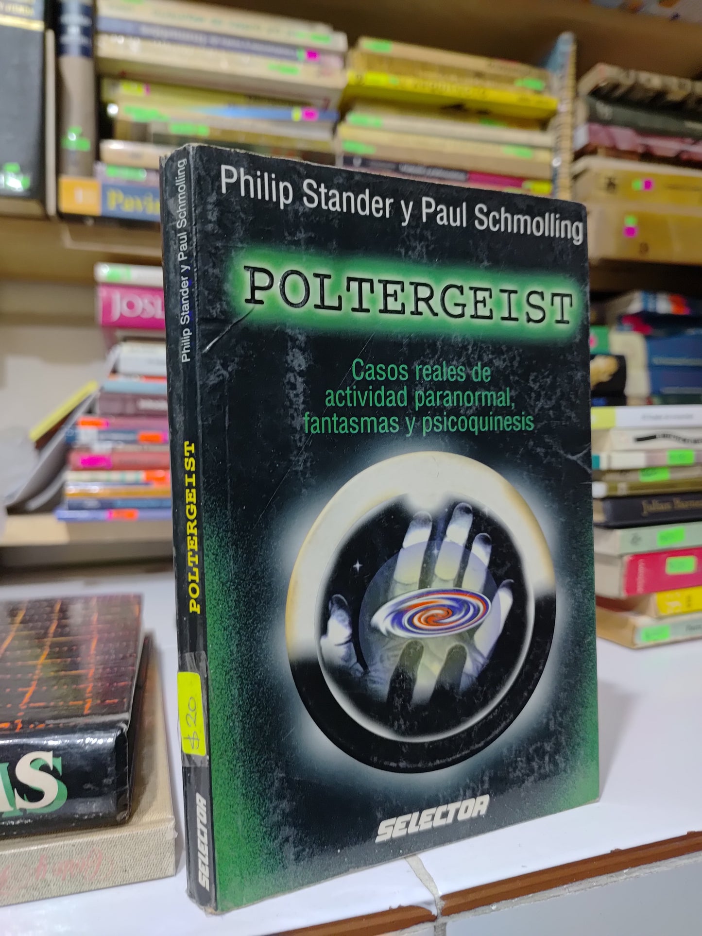 POLTERGEIST POR PHILIP STANDER USADO ESOTERISMO JUAREZ