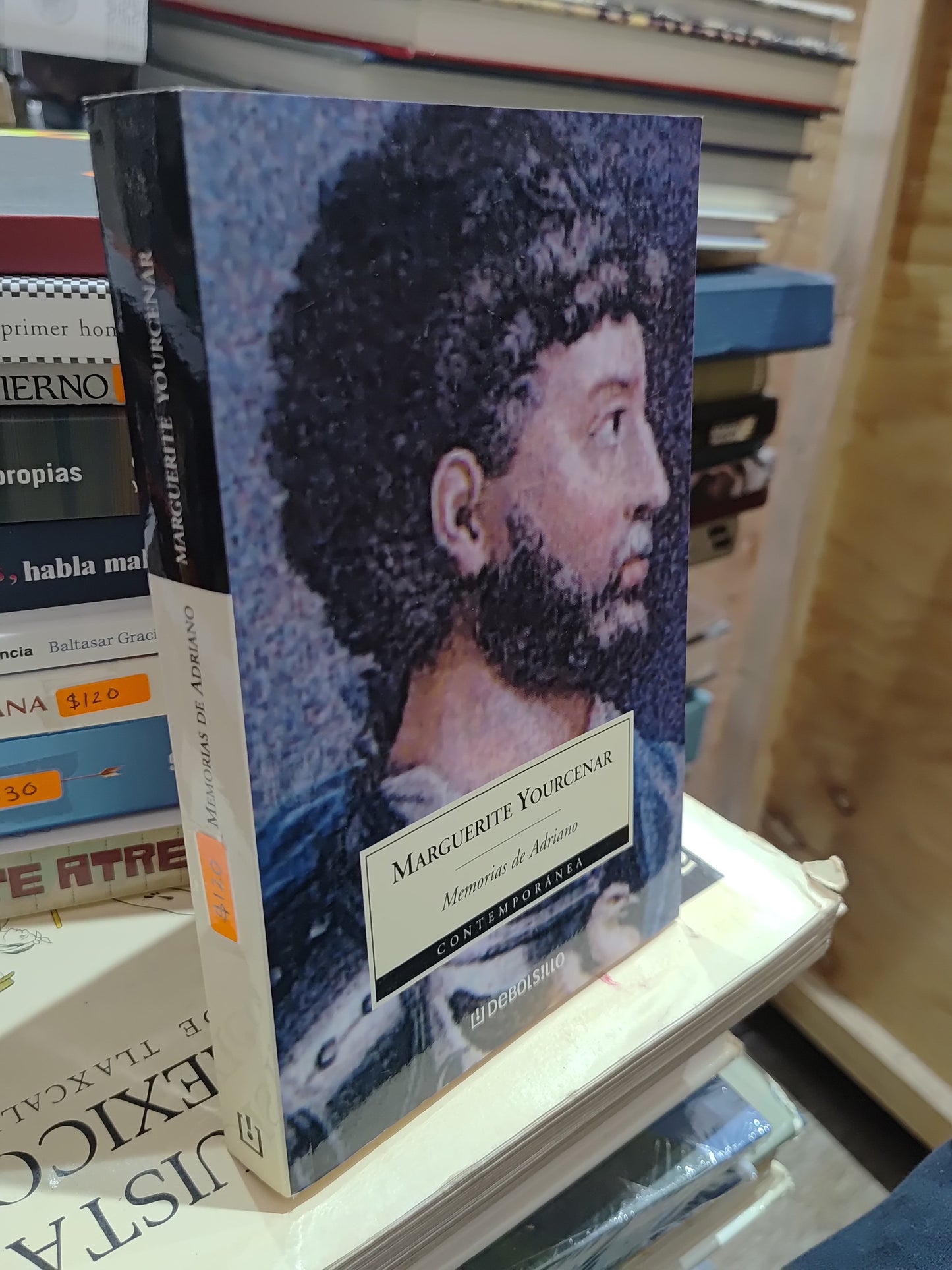 MEMORIAS DE ADRIANO POR MARGUERITE YOURCENAR USADO NOVELAS JUAREZ 515