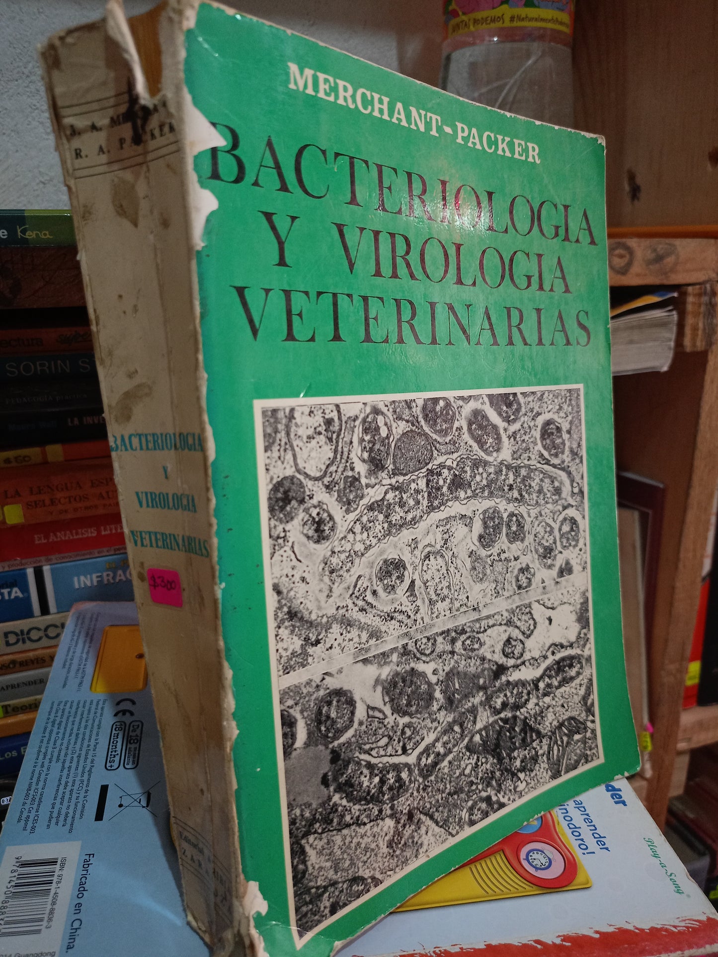 BACTERIOLOGIA Y VIROLOGIA VETERINARIAS POR MERCHANT PACKER USADO VETERINARIA LITERARIO 305