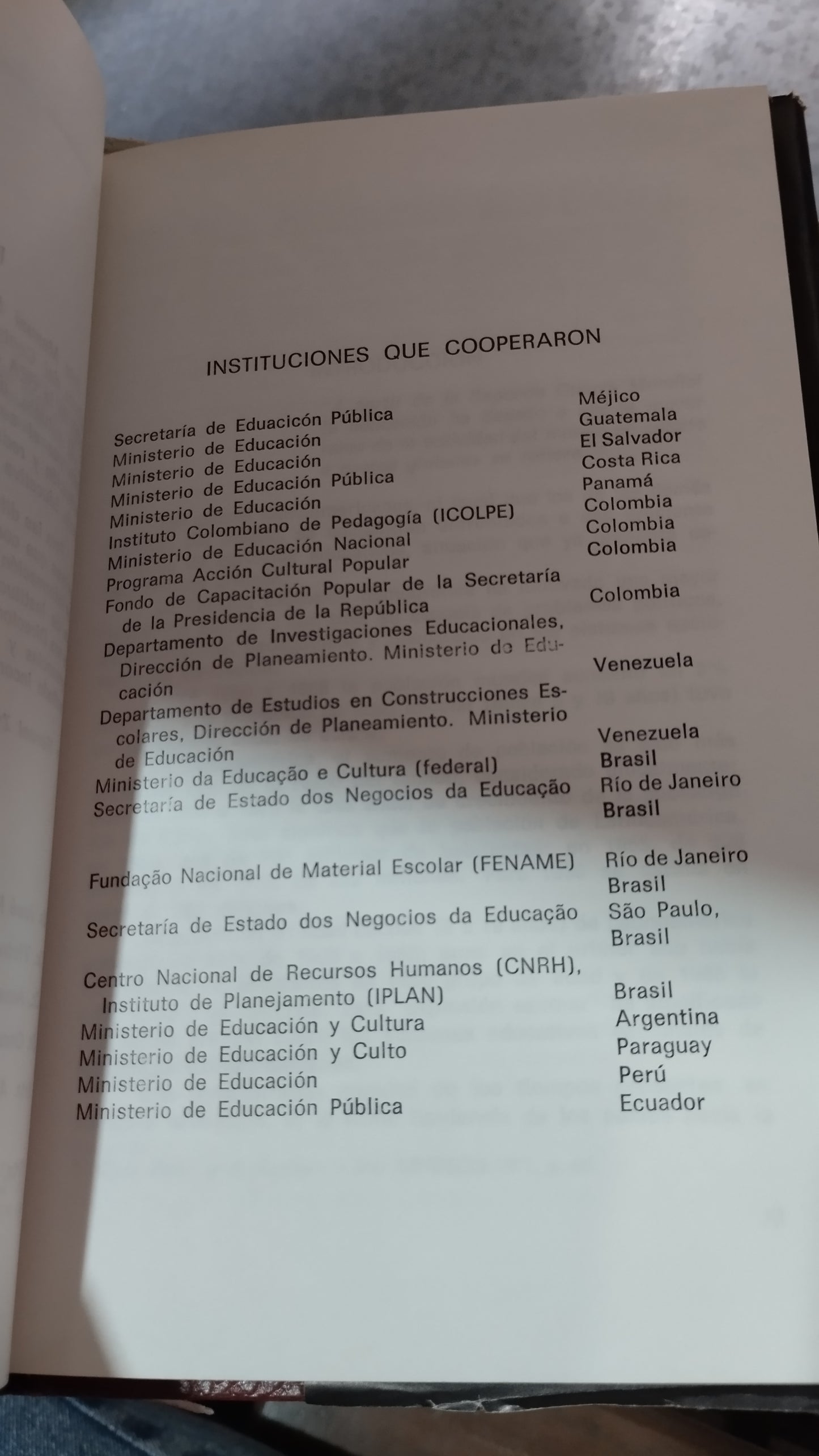 REDUCCION DE COSTOS UNITARIOS EN LOS SISTEMAS EDUCATIVOS DE LATINOAMÉRICA MANUAL POR CENTRO MULTINACIONAL DE INVESTIGACION EDUCATIVA