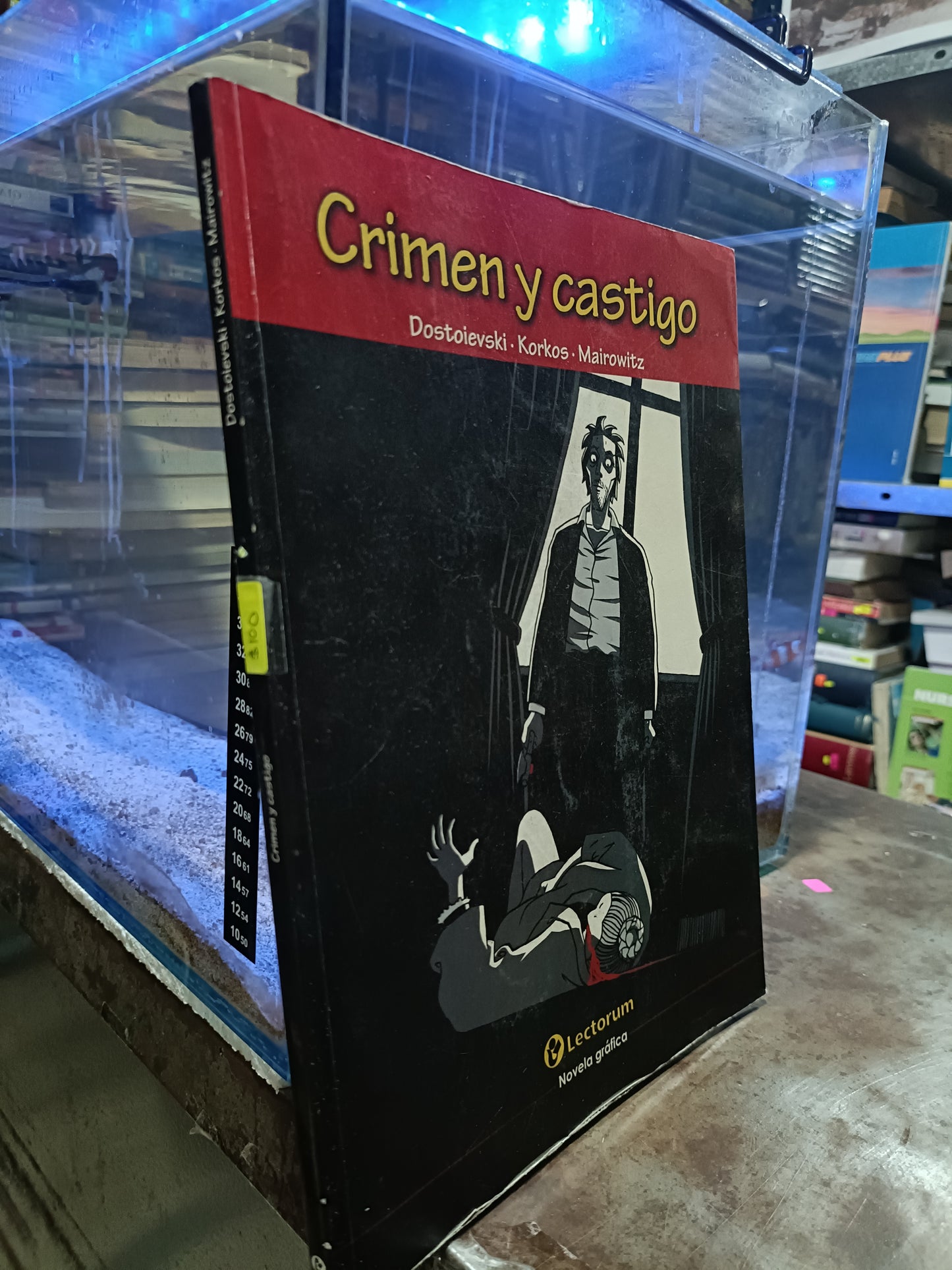 CRIMEN Y CASTIGO DOSTOIEVSKI KORKOS Y MARIWITZ ILUSTRADO USADO NOVELA ALDAMA
