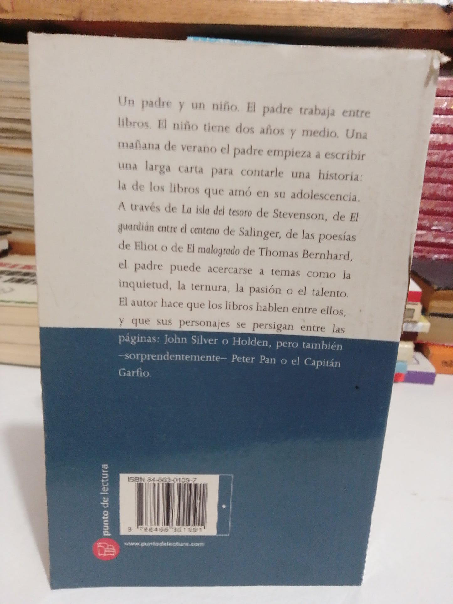 SI UNA MAÑANA DE VERANO UN NIÑO POR ROBERTO COTRONEO USADO NOVELAS JUAREZ