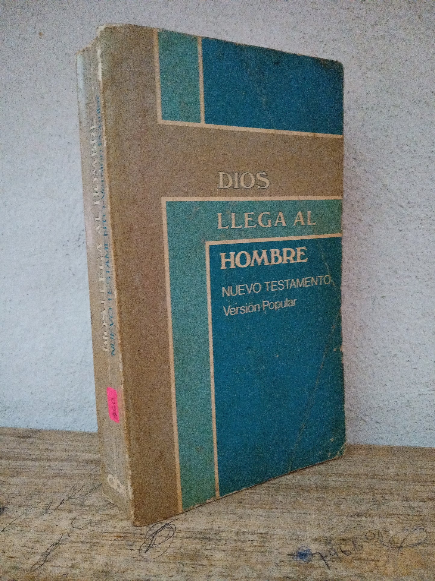 DIOS LLEGA AL HOMBRE NUEVO TESTAMENTO VERSION POPULAR USADO RELIGION LITERARIO 305