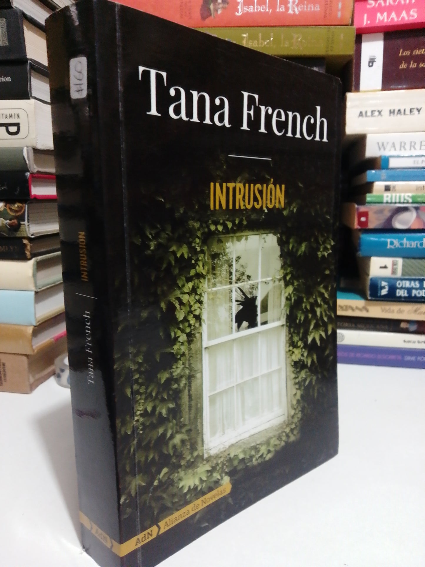 INTRUSIÓN POR TANA FRENCH USADO NOVELA JUÁREZ