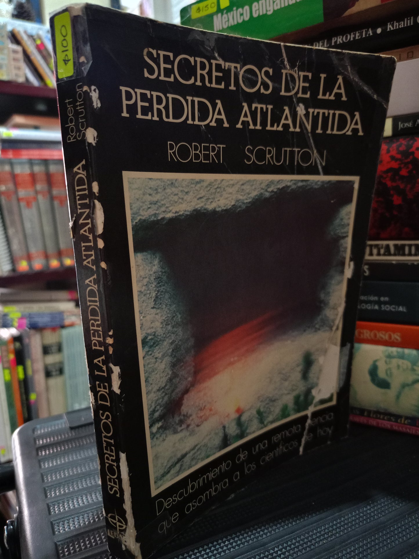 SECRETOS DE LA PERDIDA ATLANTIDA POR ROBERT SCRUTTON USADO NOVELA LITERARIO 305