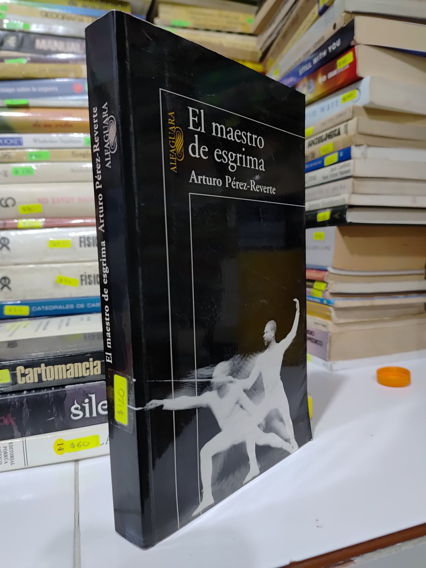 EL MAESTRO DE ESGRIMA POR ARTURO PEREZ REVERTE NOVELAS JUAREZ