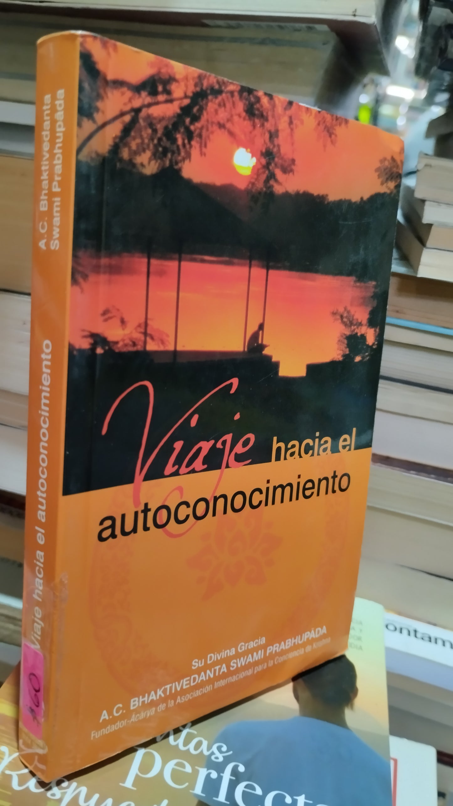 VIAJE HACIA EL AUTOCONOCIMIENTO POR BHAKTIVEDANTA SWAMI LIBRO USADO SUPERACION PERSONAL ALDAMA
