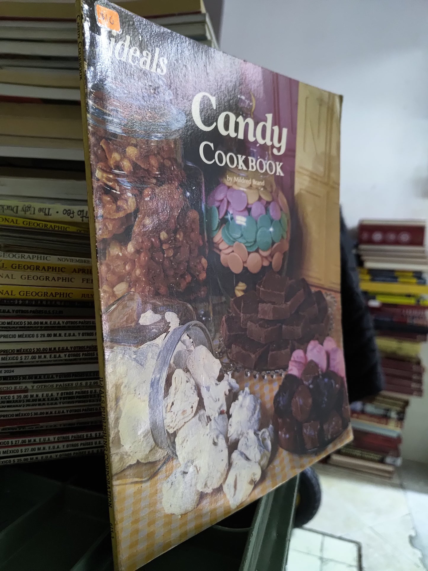 IDEALS CANDY COOKBOOK POR MILDRED BRAND USADO COCINA JUAREZ 515