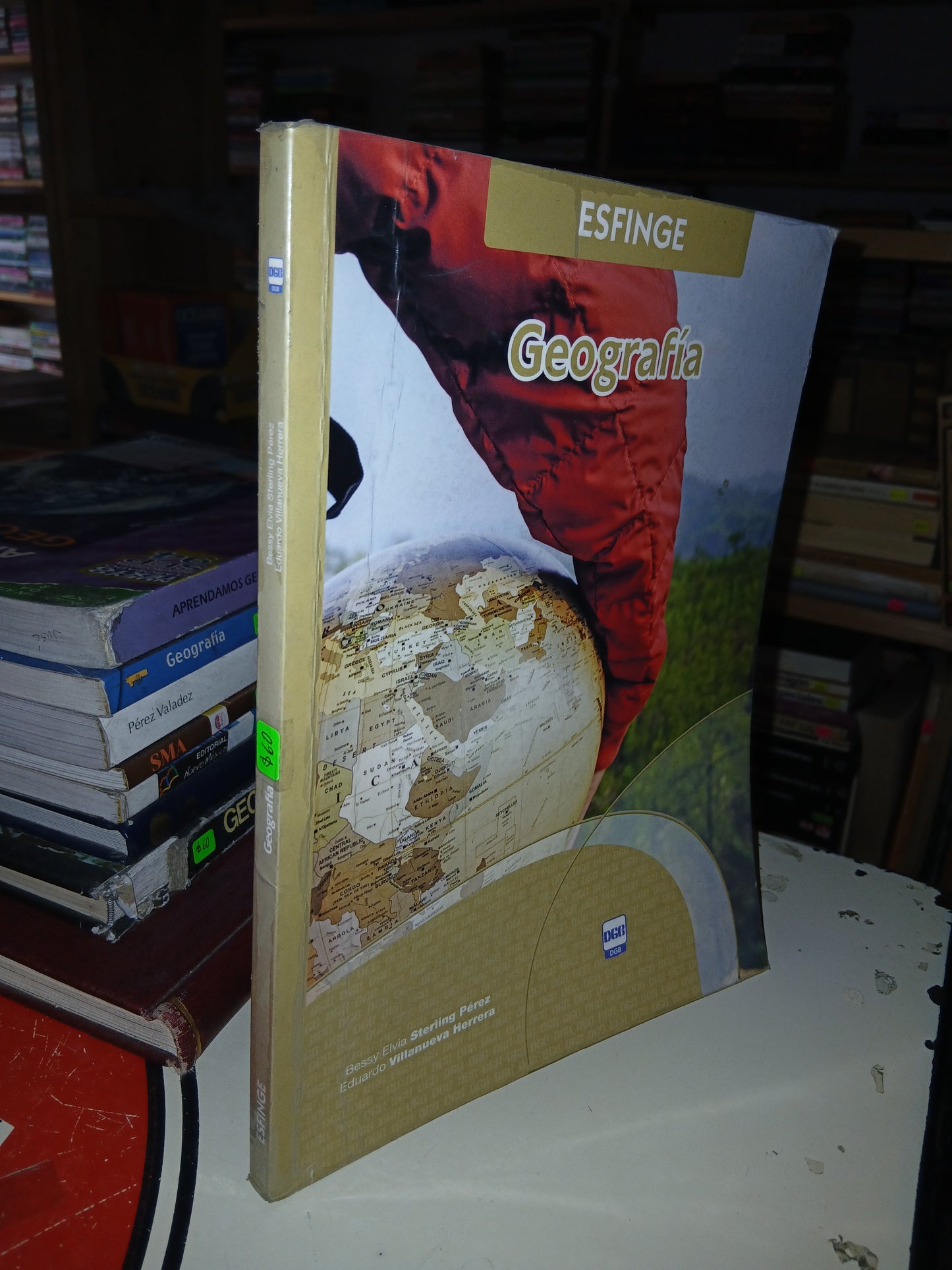 GEOGRAFÍA POR BESSY ELVIA STERLING PÉREZ Y EDUARDO VILLANUEVA HERRERA USADO GEOGRAFÍA LITERARIO 207
