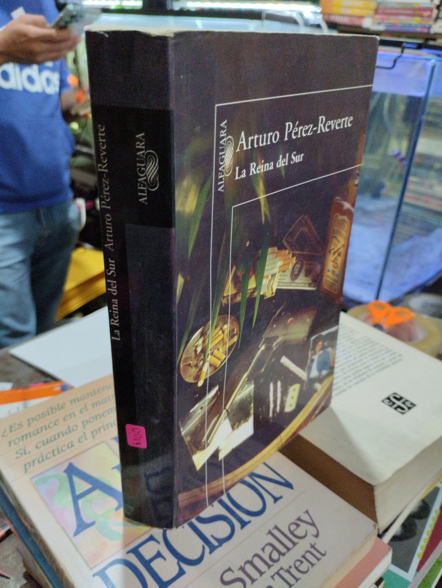 LA REINA DEL SUR POR ARTURO PEREZ USADO NOVELAS ALDAMA