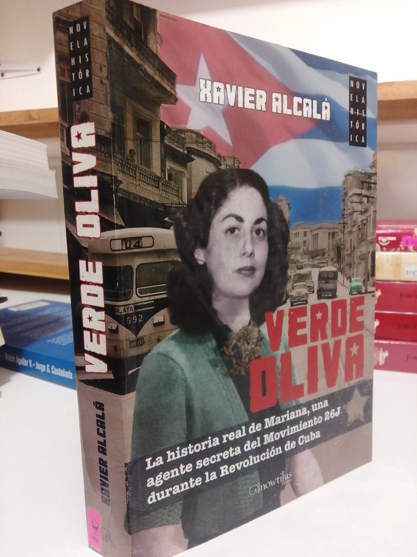 VERDE OLIVA POR XAVIER ALCALA USADO POLITICA JUAREZ