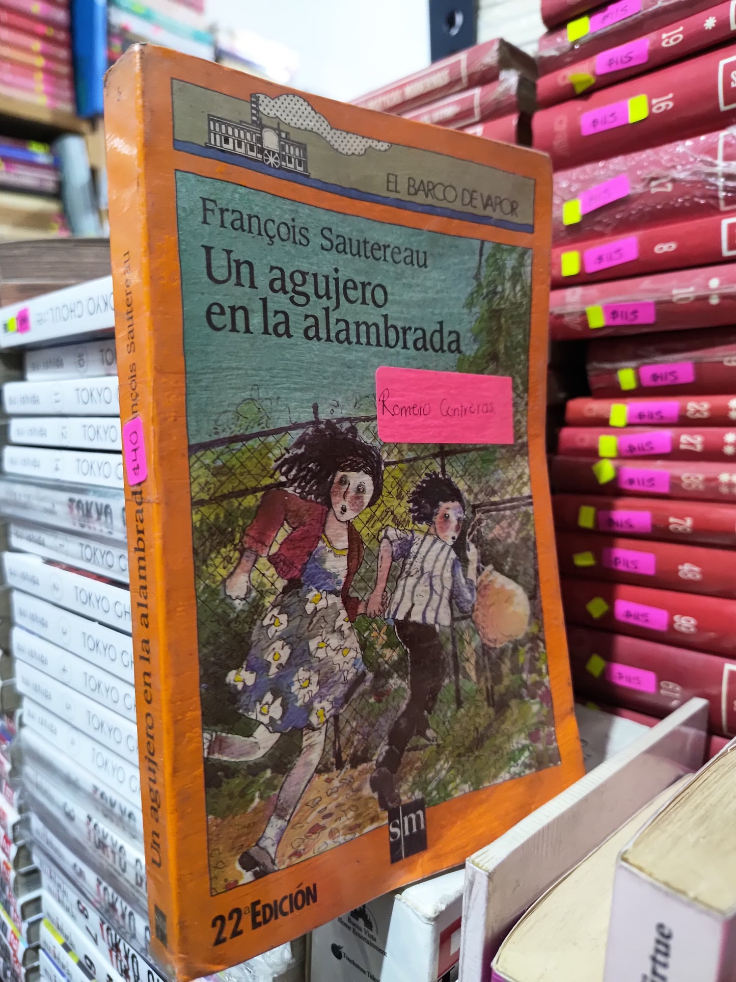 UN AGUJERO EN LA ALFOMBRA POR FRANCOIS SAUTEREAU USADO NOVELAS LITERARIO 305