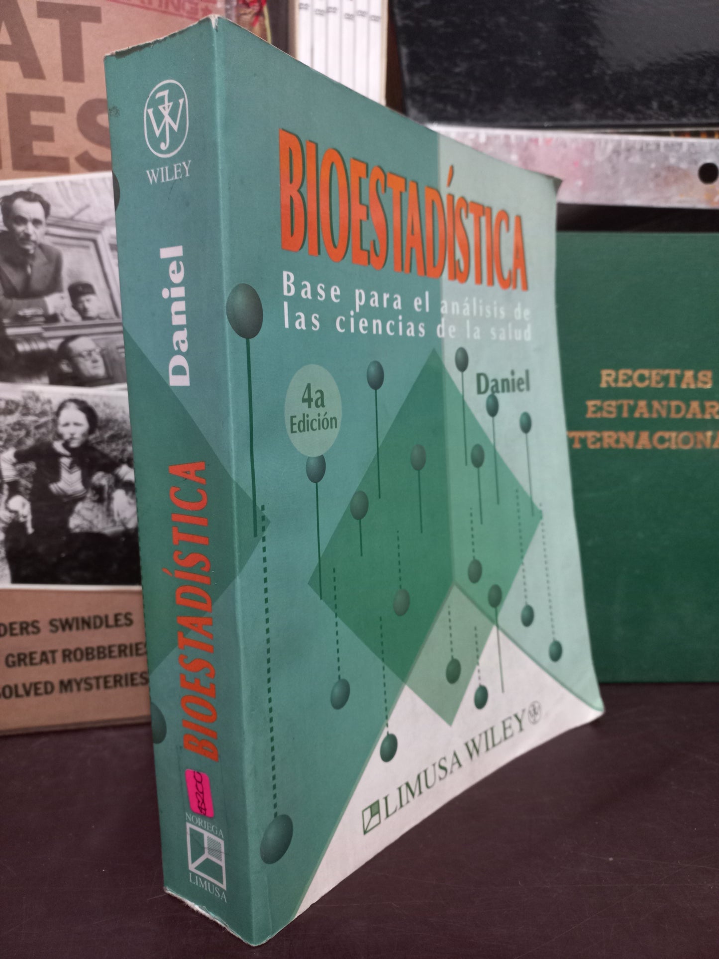 BIOESTADÍSTICA POR WAYNE W. DANIEL USADO BIOLOGÍA LITERARIO 305