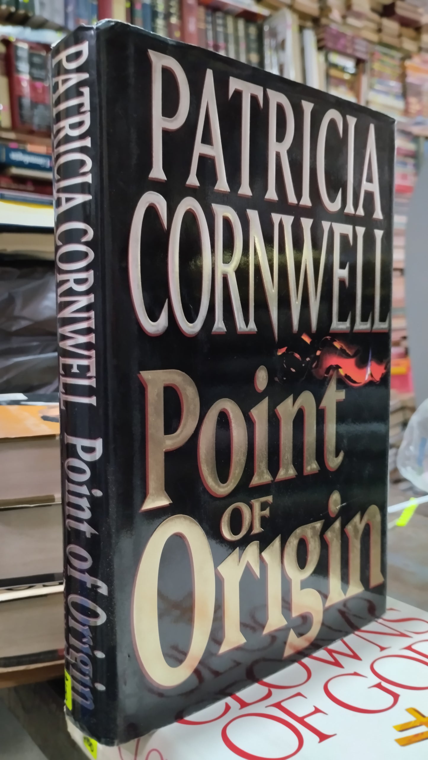 POINT OF ORIGIN POR PATRICIA CORNWELL LIBRO USADO IDIOMAS ALDAMA