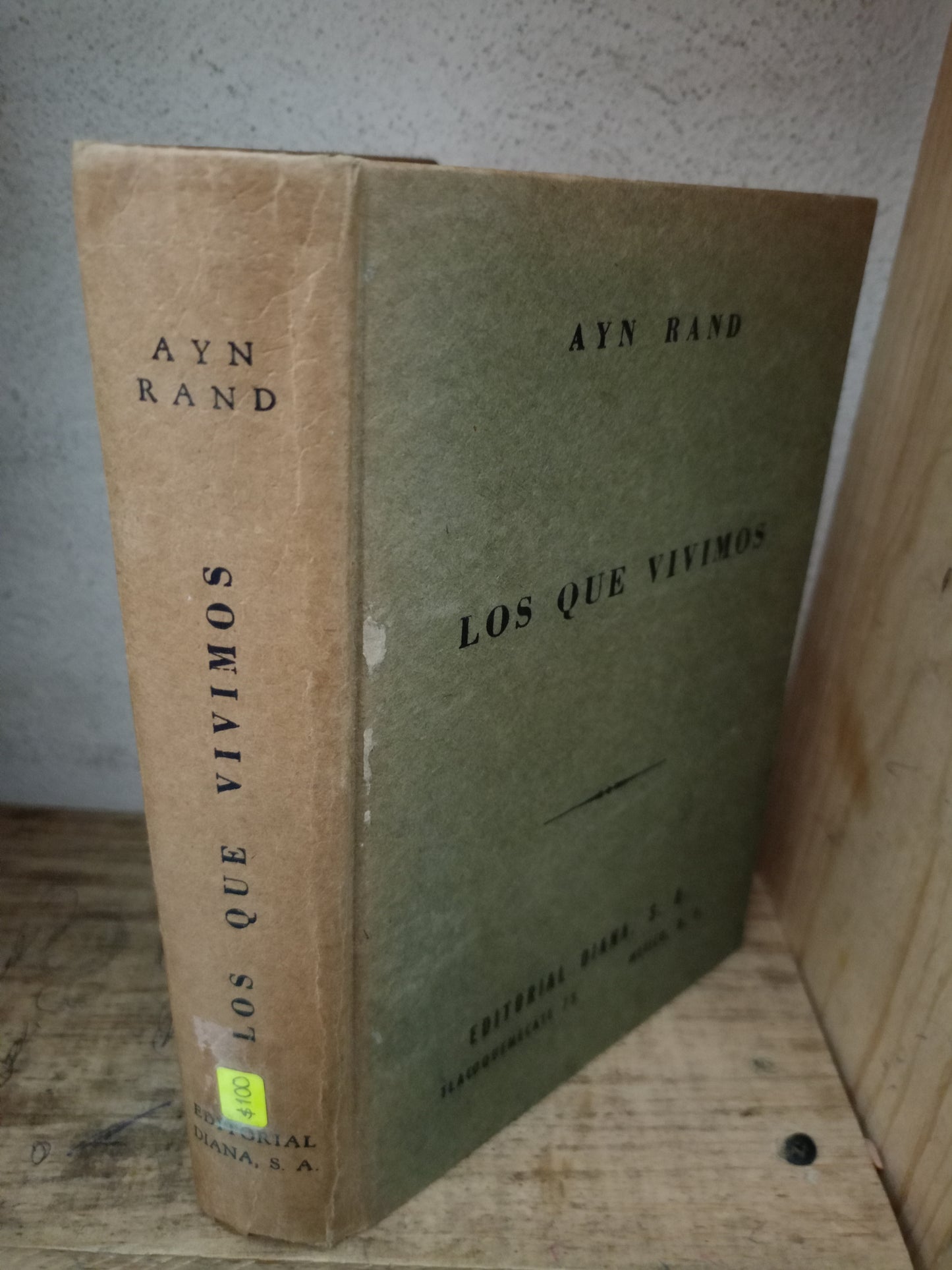 LOS QUE VIVIMOS POR AYN RAND USADO NOVELA LITERARIO 305