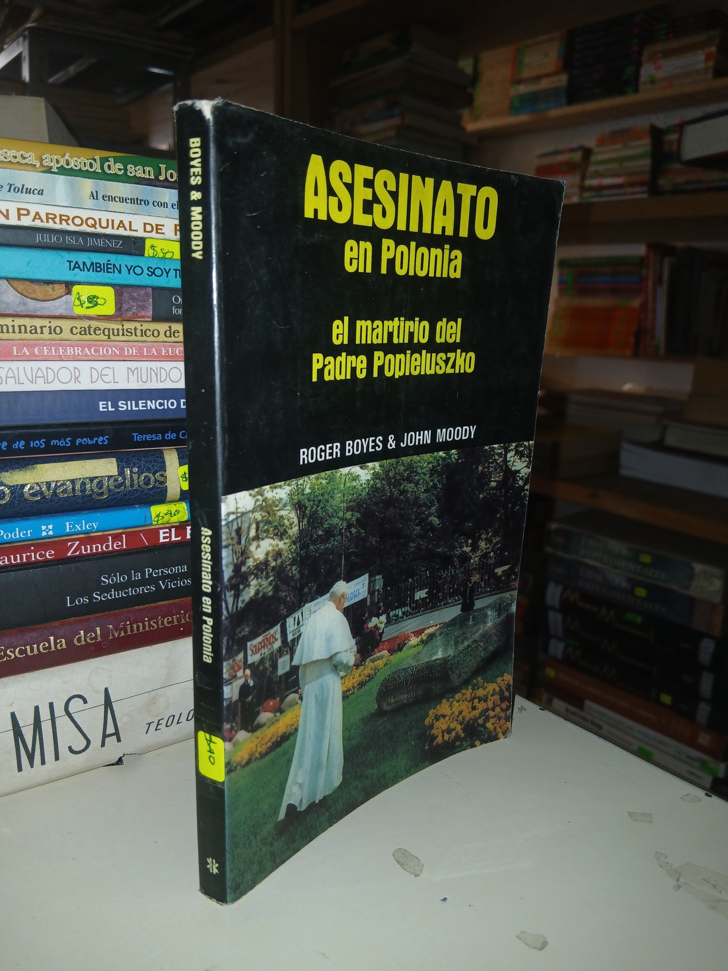 ASESINATO EN POLONIA POR ROGER BOYES & JOHN MOODY USADO RELIGIÓN LITERARIO 207