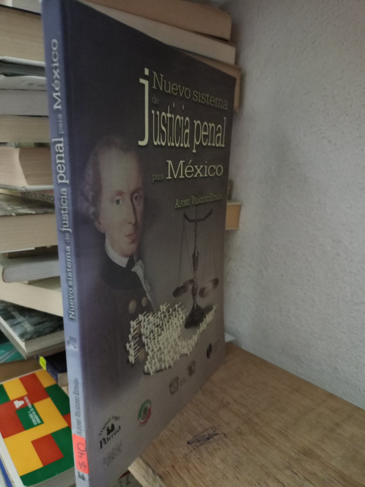 NUEVO SISTEMA DE JUSTICIA PENAL PARA MEXICO POR ALFONSO VELÁZQUEZ ESTRADA USADO DERECHO LITERARIO 305