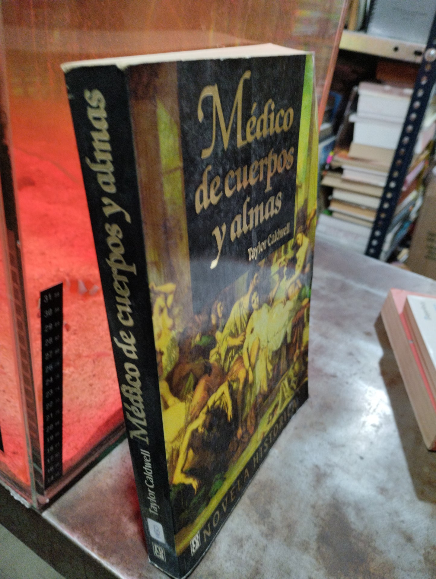 MEDICO DE CUERPOS Y ALMAS POR TAYLOR CALDWELL USADO NOVELAS ALDAMA