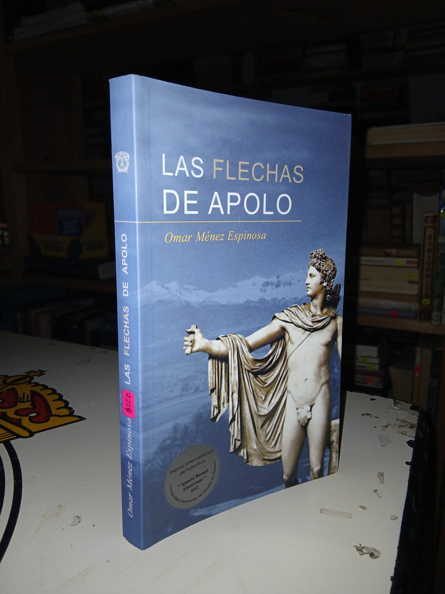 LAS FLECHAS DE APOLO POR OMAR MÉNEZ ESPINOSA USADO NOVELA LITERARIO 207