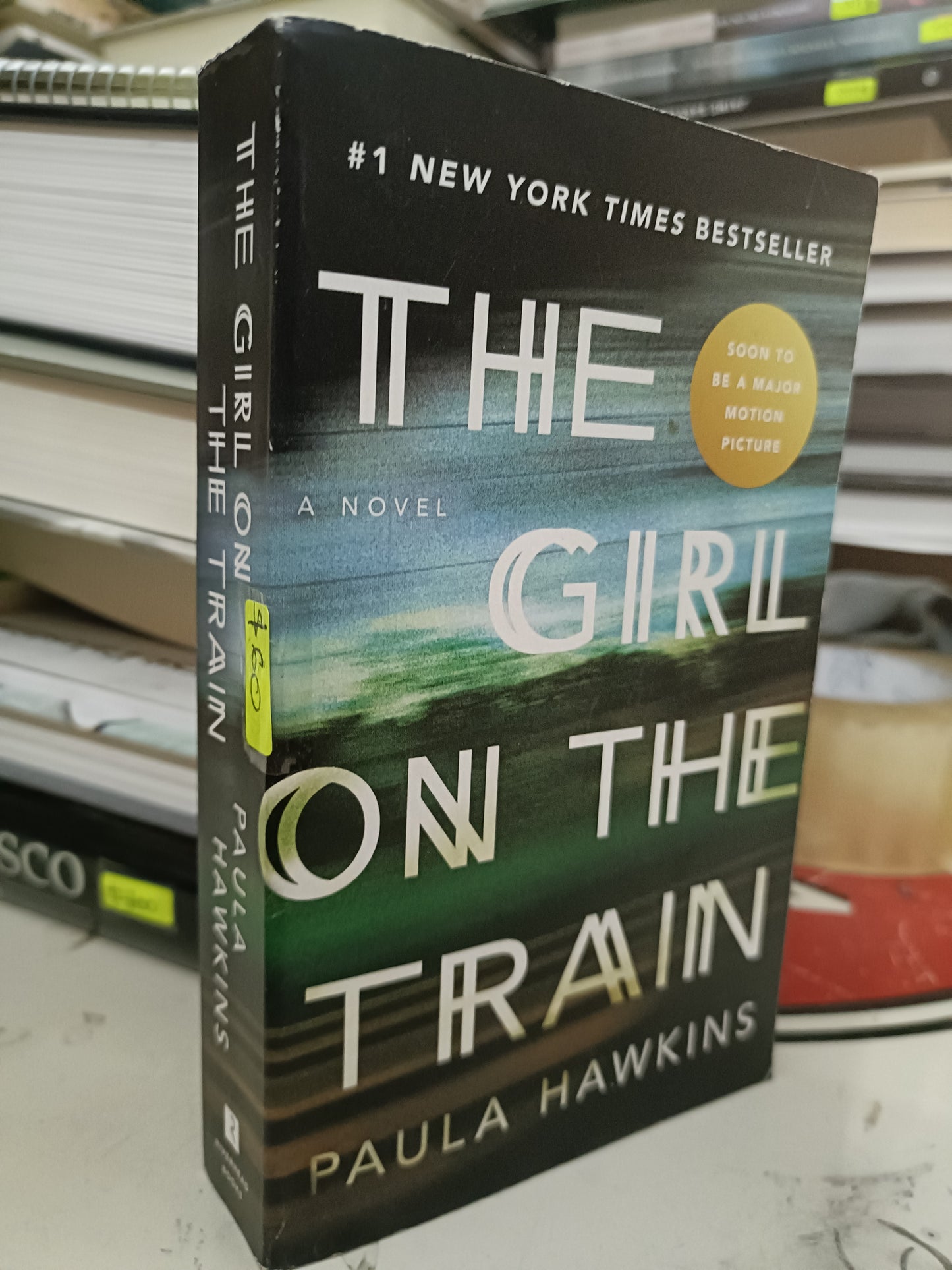 THE GIRL ON THE TRAIN POR PAULA HAWKINS USADO NOVELA LITERARIO 207