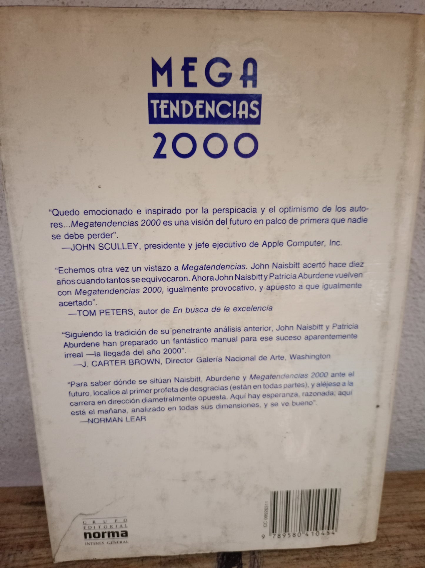 MEGA TENDENCIAS 2000 POR JOHN NAISBITT Y PATRICIA ABURDENE USADO ADMINISTRACIÓN LITERARIO 305