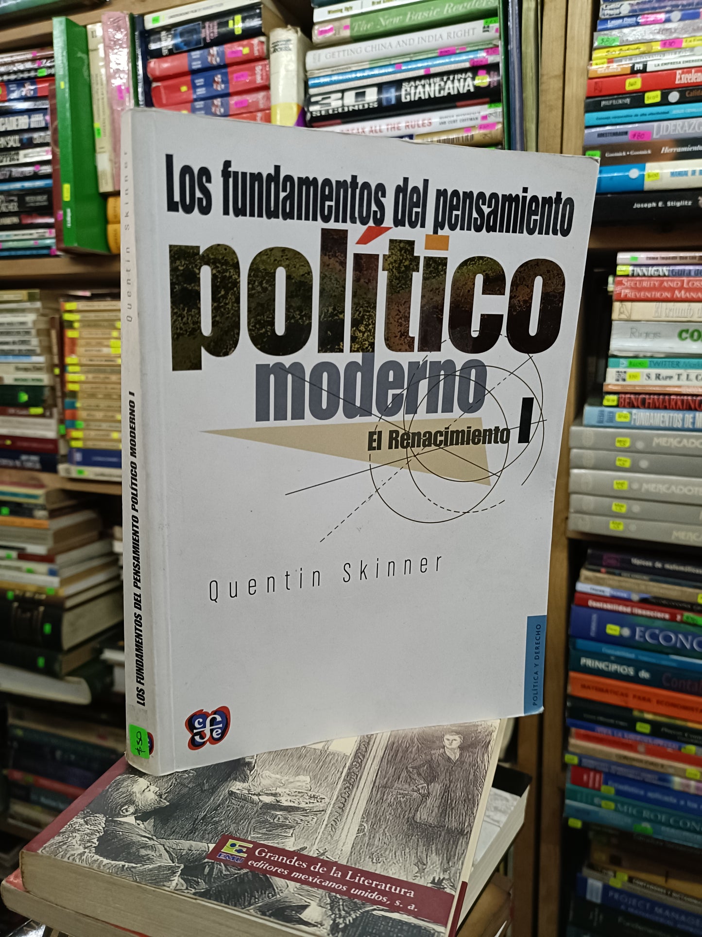 LOS FUNDAMENTOS DEL PENSAMIENTO POLÍTICO MODERNO QUENTIN SKINNER USADO SOCIOLOGÍA LITERARIO 207