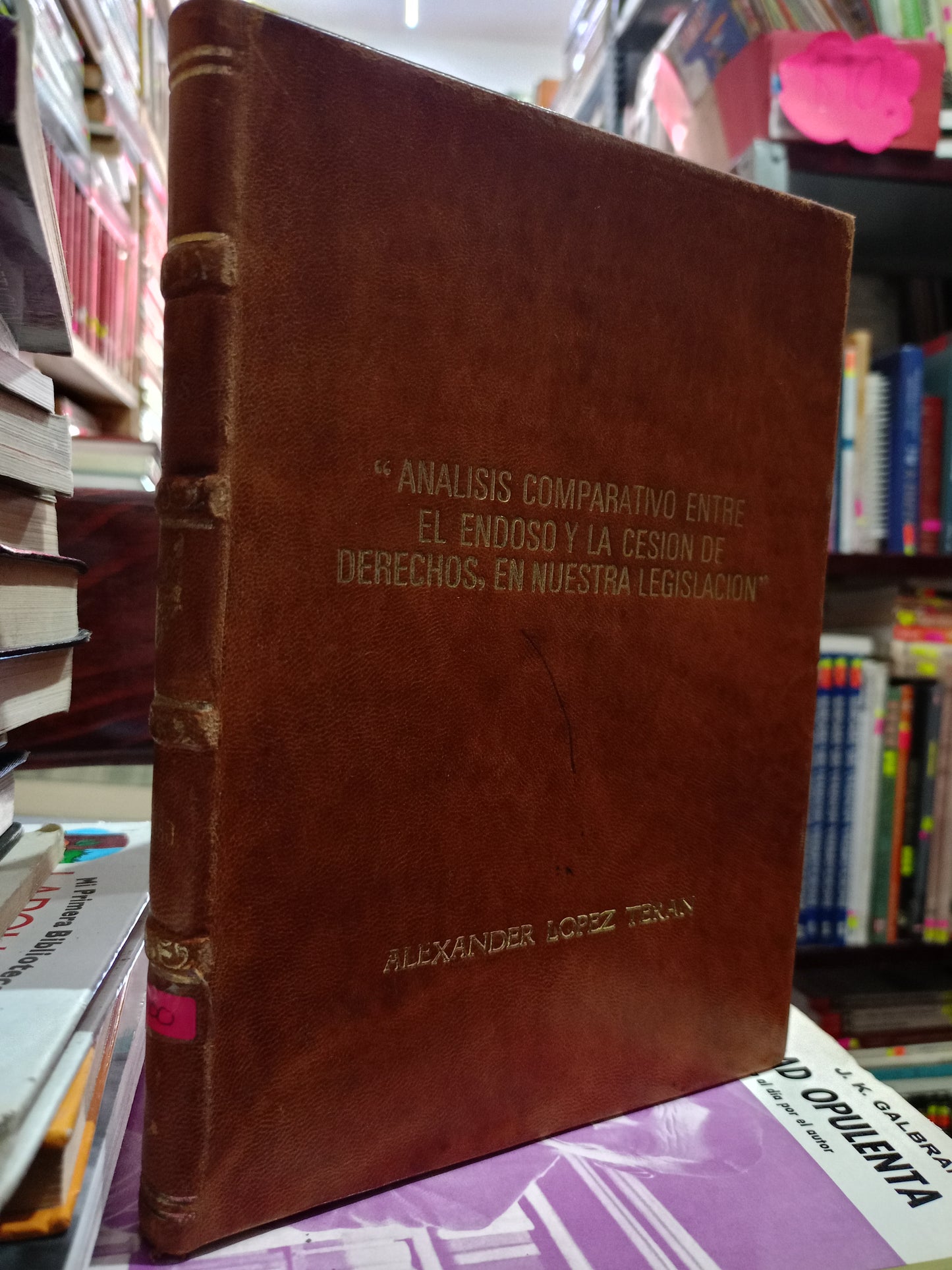 ANALISIS COMPARATIVO ENTRE EL ENDOSO Y LA CESION DE DERECHO EN NUESTRO LEGISLACION USADO DERECHO LITERARIO 305