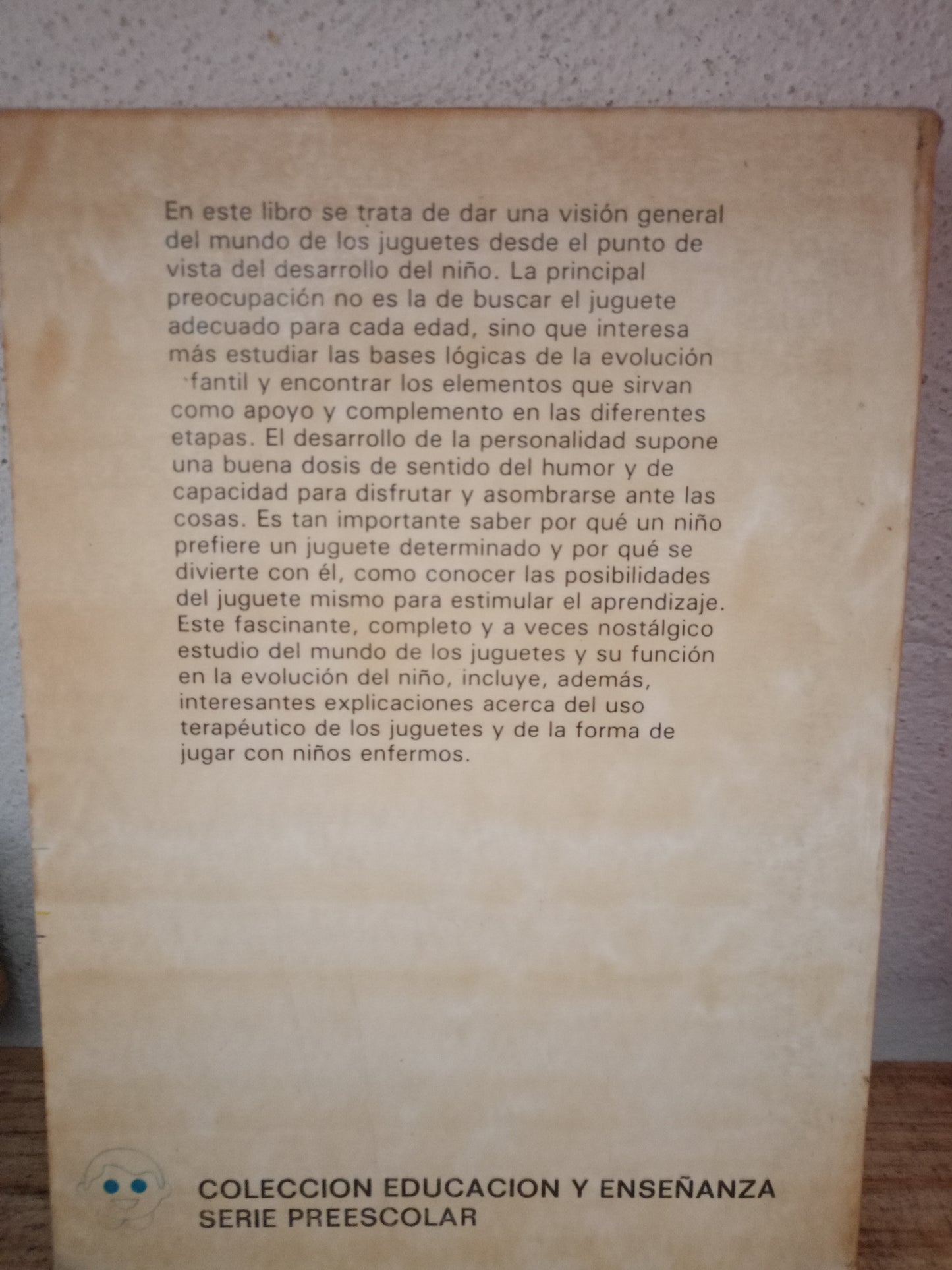 JUGUETES Y OBJETOS PARA JUGAR JOHN Y ELIZABETH NEWSON USADO INFANTIL LITERARIO 305