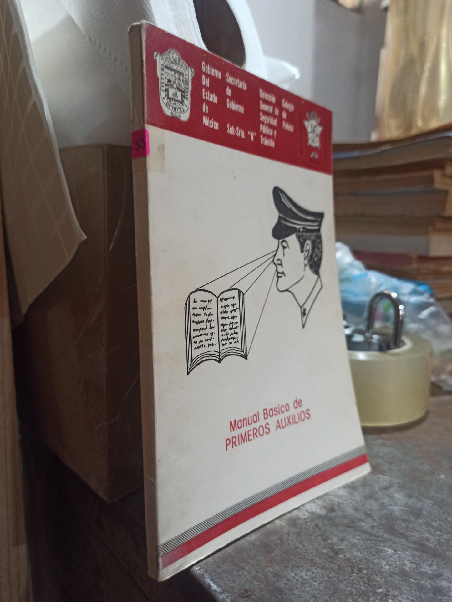 MANUAL BASICO DE PRIMEROS AUXILIOS POR COMISION DE MANUALES PROGRAMAS Y REGLAMENTOS DEL COELGIO DE POLICIA USADO SALUD ALDAMA