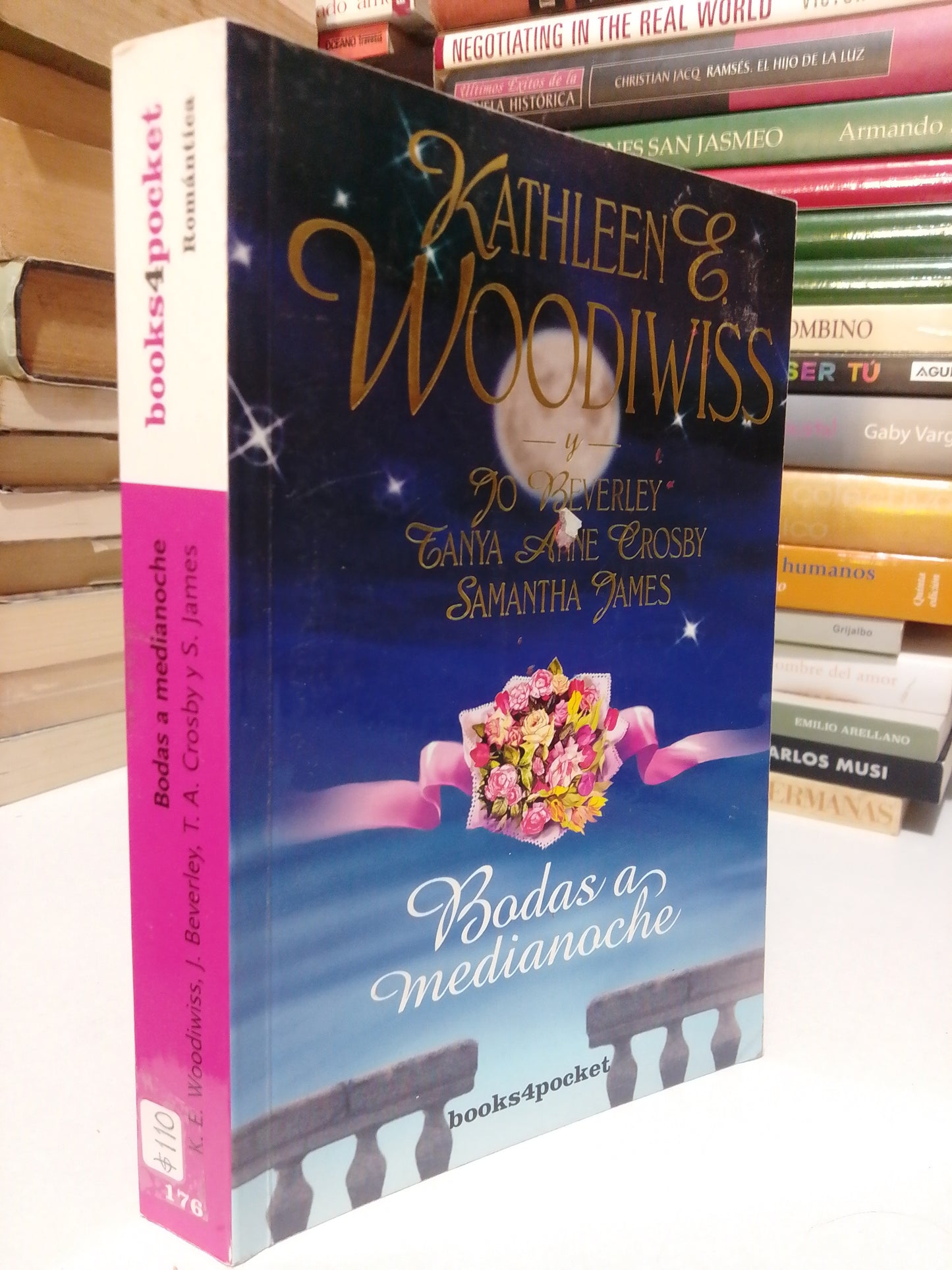 BODAS A MEDIANOCHE POR CATHLEEN E. WOODIWISS USADO NOVELA JUÁREZ