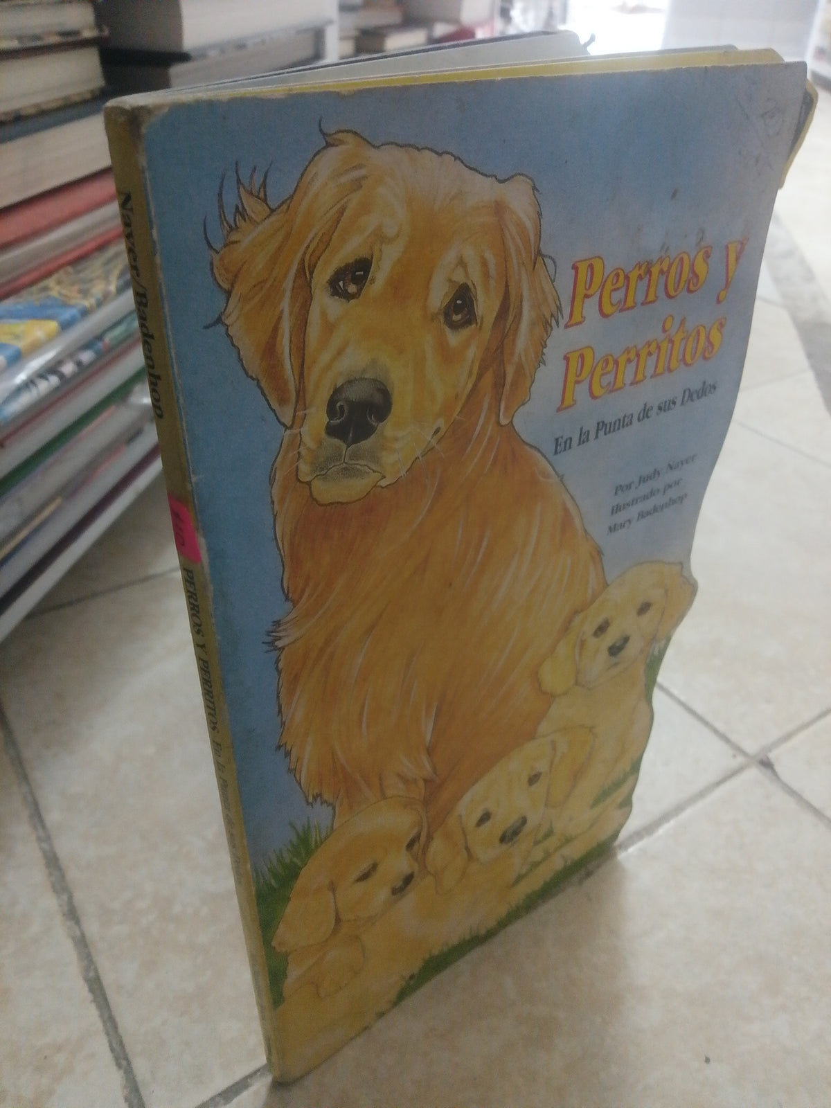 PERROS Y PERRITOS POR JUDY NAYER USADO INFANTIL JUAREZ 515