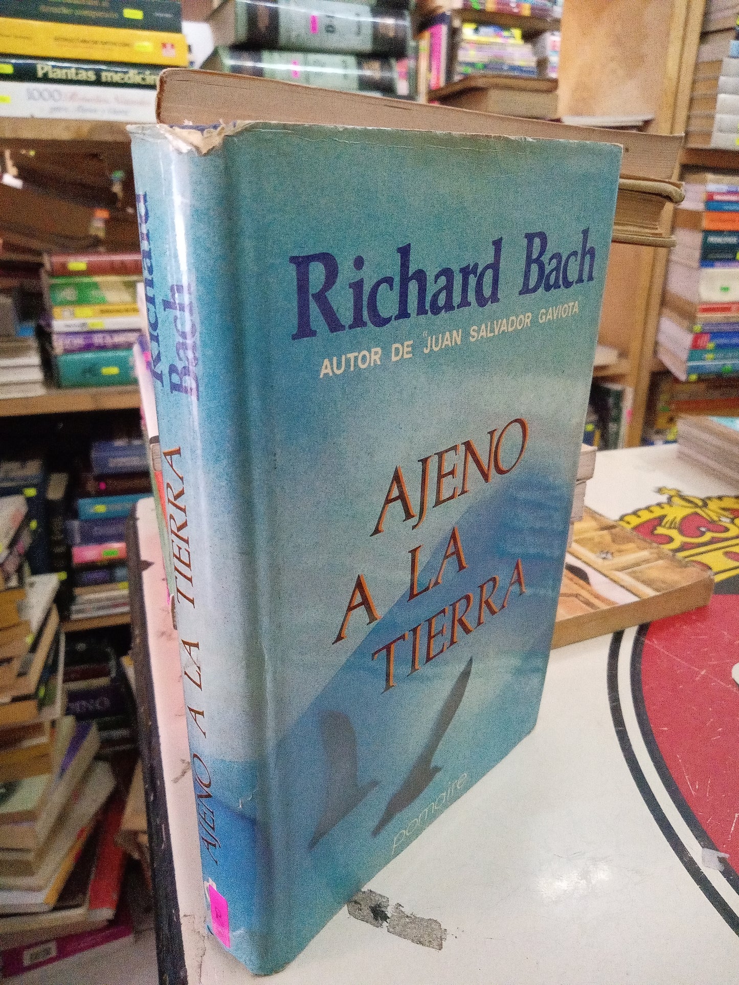 AJENO A LA TIERRA POR RICHARD BACH USADO SUPERACION PERSONAL LITERARIO 207