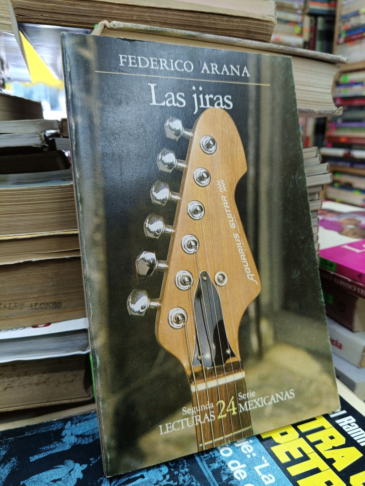 LAS JIRAS POR FEDERICO ARANA USADO NOVELA JUAREZ 515