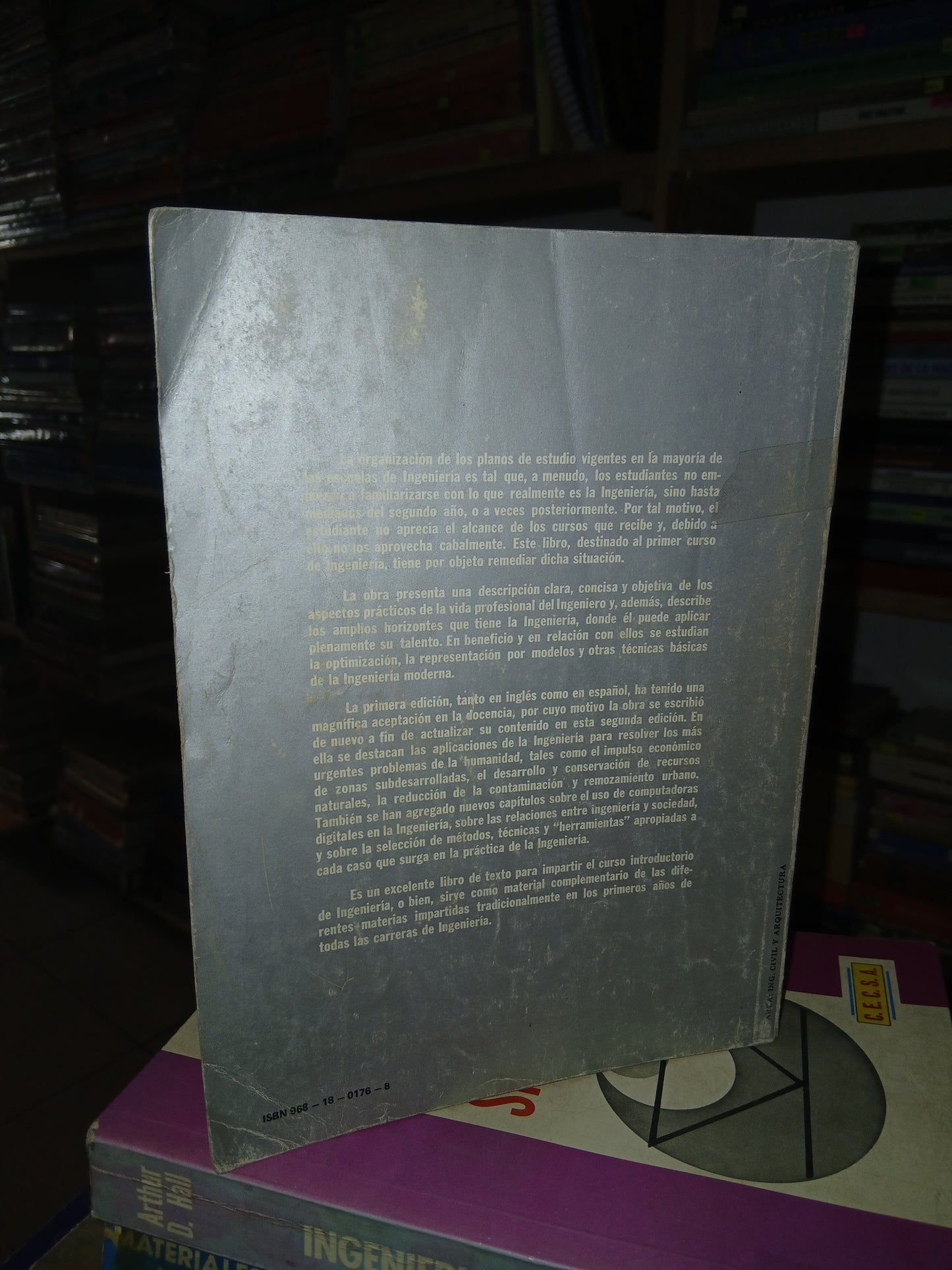 INTRODUCCIÓN A LA INGENIERÍA Y AL DISEÑO EN LA INGENIERÍA POR EDWARD V. KRICK USADO INGENIERÍA LITERARIO 207