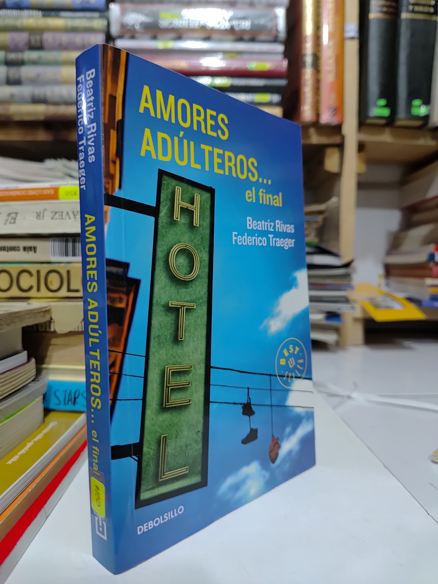 AMORES ADULTEROS POR BEATRIZ RIVAS USADO NOVELAS JUÁREZ 507