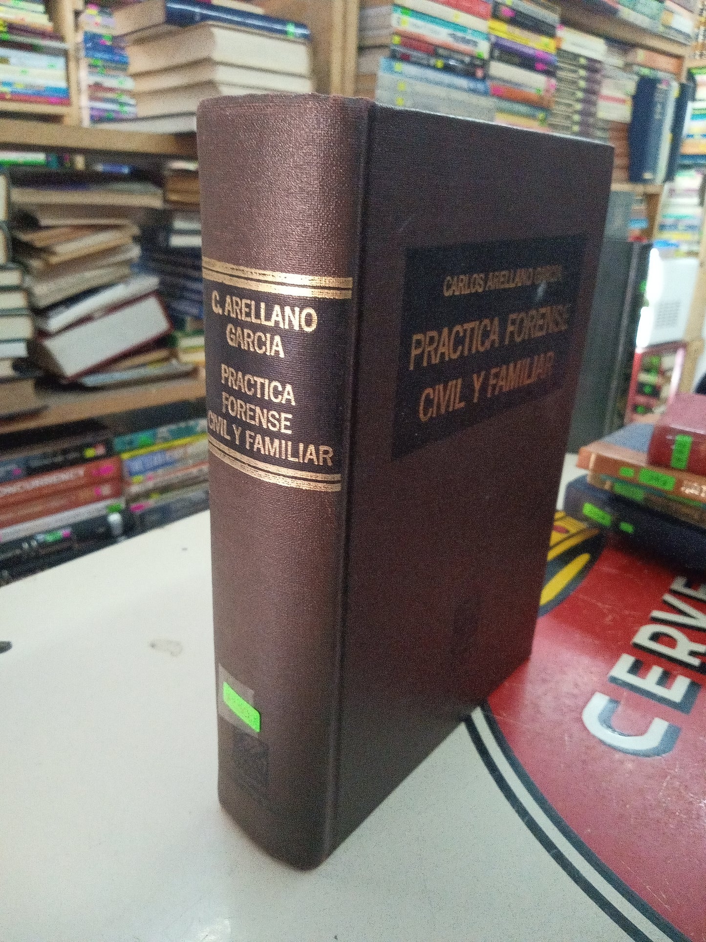 PRACTICA FORENSE CIVIL Y FAMILIAR POR CARLOS ARELLANO GARCIA USADO DERECHO LITERARIO 207