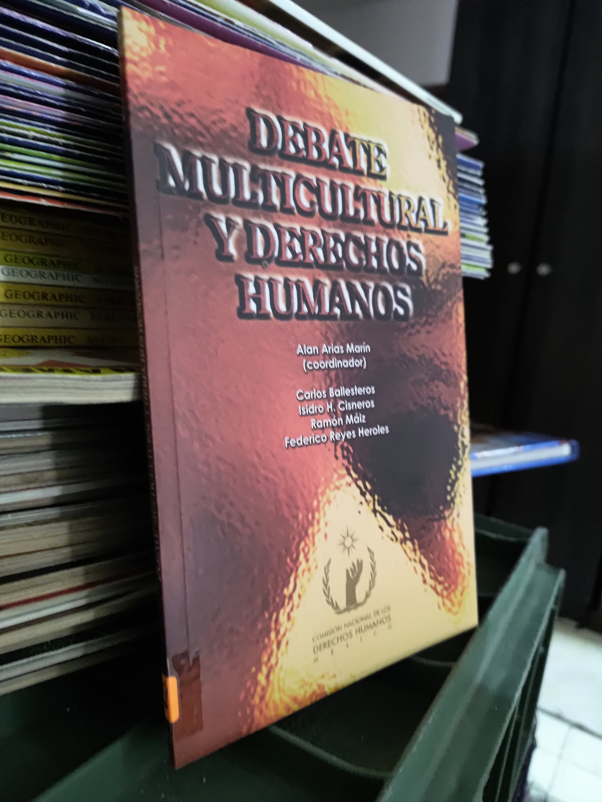 DEBATE MULTICULTURAL Y DERECHO HUMANOS POR ALAN ARIAS MARIN USADO DERECHO JUAREZ 515