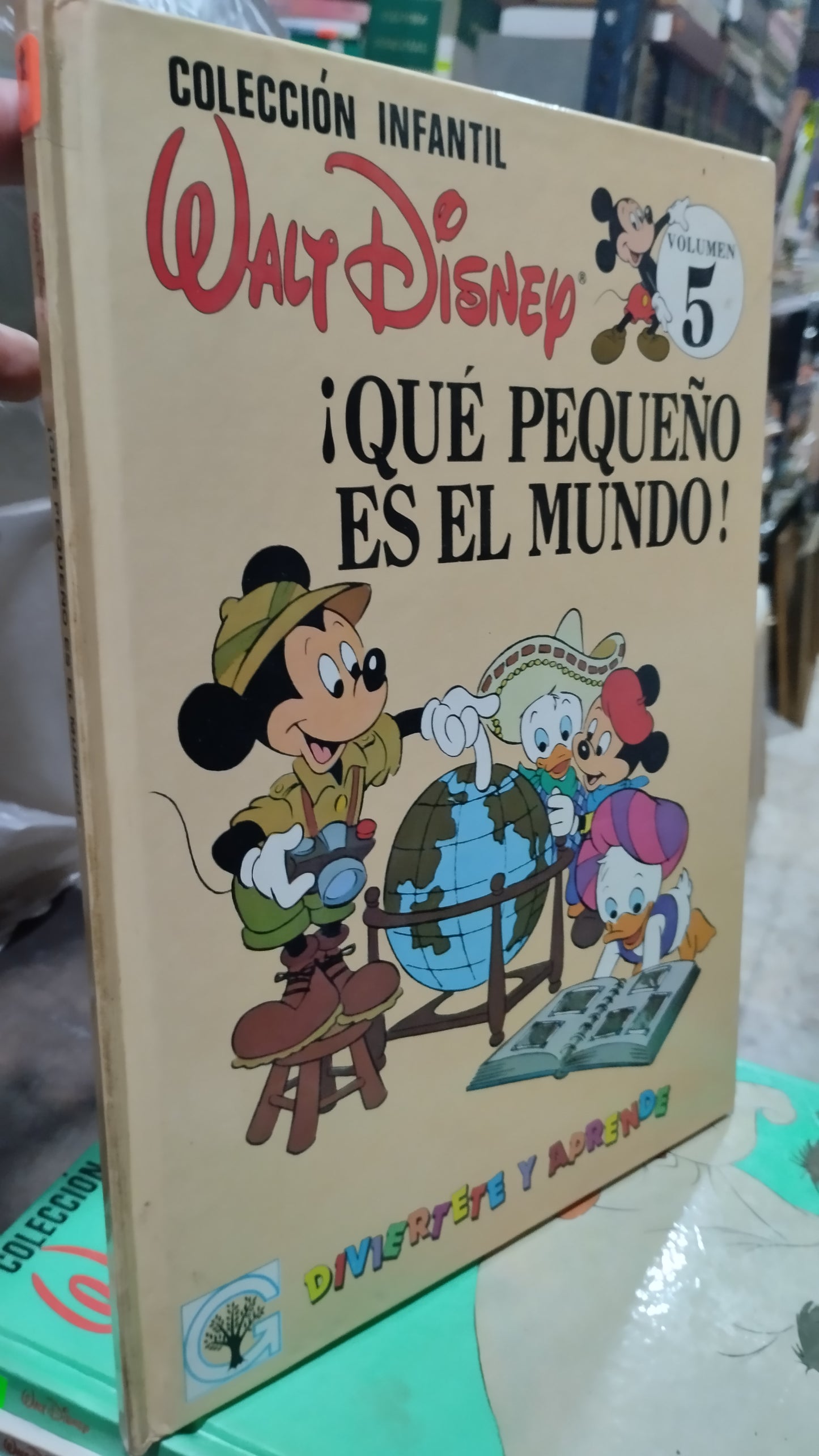 QUE PEQUEÑO ES EL MUNDO POR EDITORIAL GROLIER LIBRO USADO INFANTIL ALDAMA