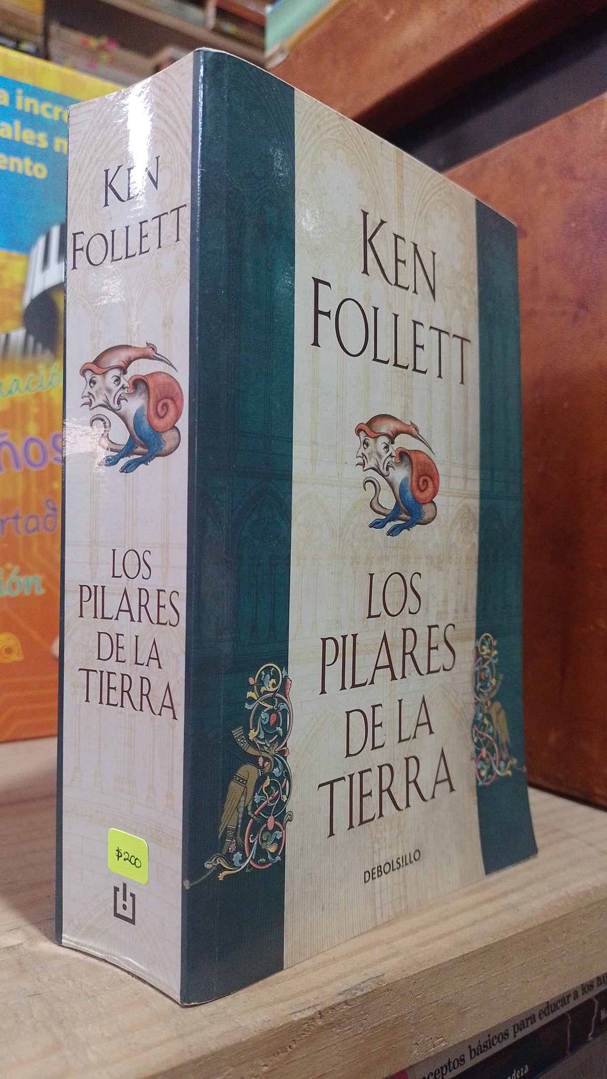 LOS PILARES DE LA TIERRA POR KEN FOLLETT USADO NOVELA ALDAMA