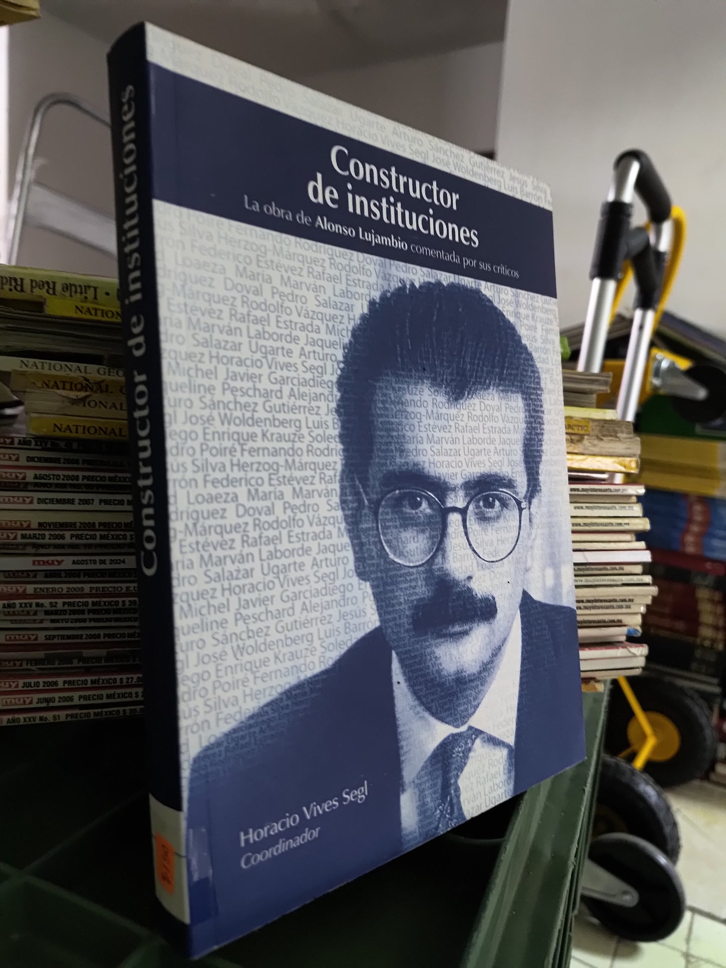 CONSTRUCTOR DE INSTITUCIONES POR HORACIO VIVES SEGL USADO POLITICA JUAREZ 515