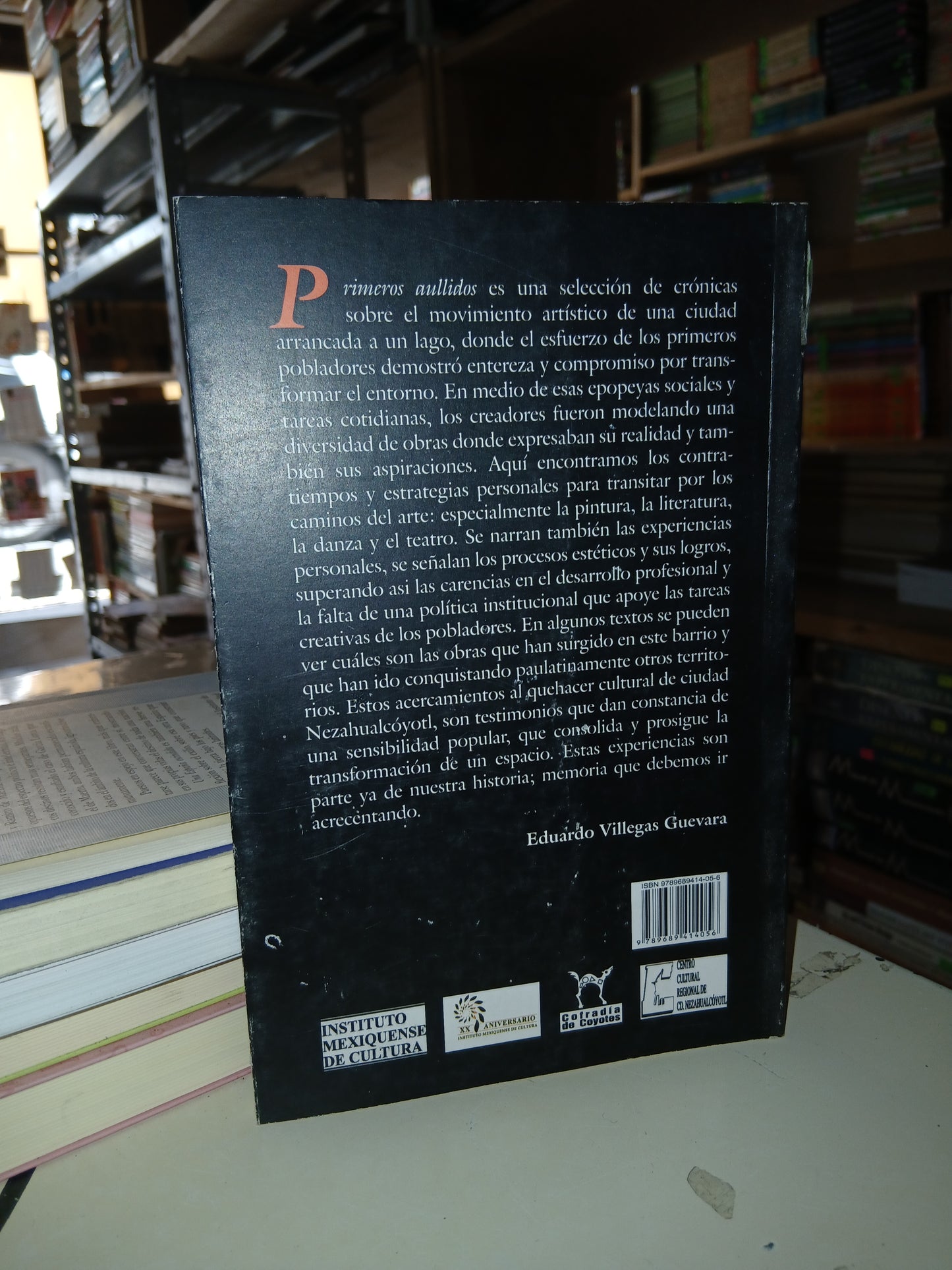 PRIMEROS AULLIDOS POR ARTURO ORTÍZ Y EDUARDO VILLEGAS (COMPILADORES) USADO NOVELA LITERARIO 207