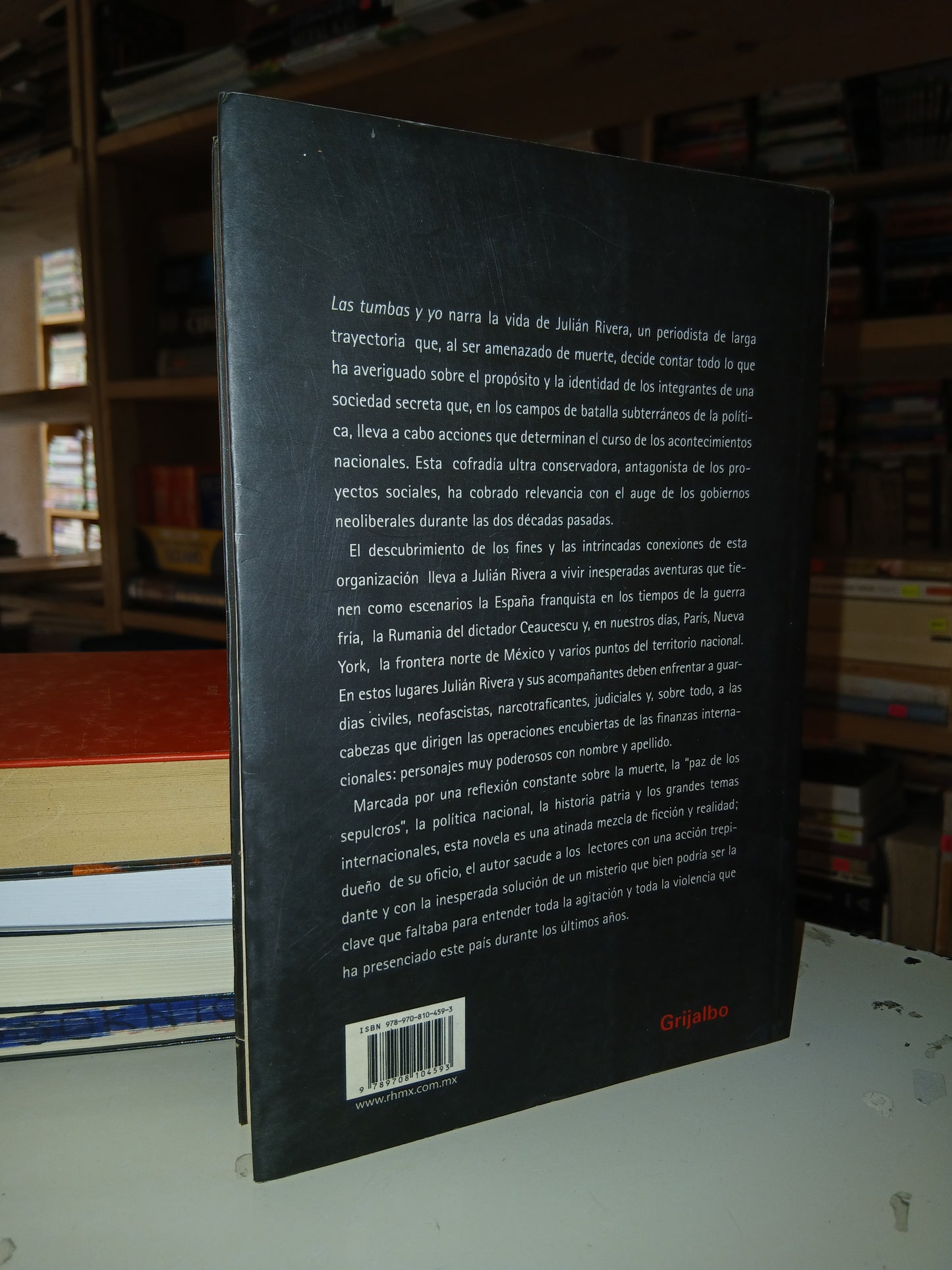 LAS TUMBAS Y YO POR RAFAEL LORET DE MOLA USADO NOVELA LITERARIO 207