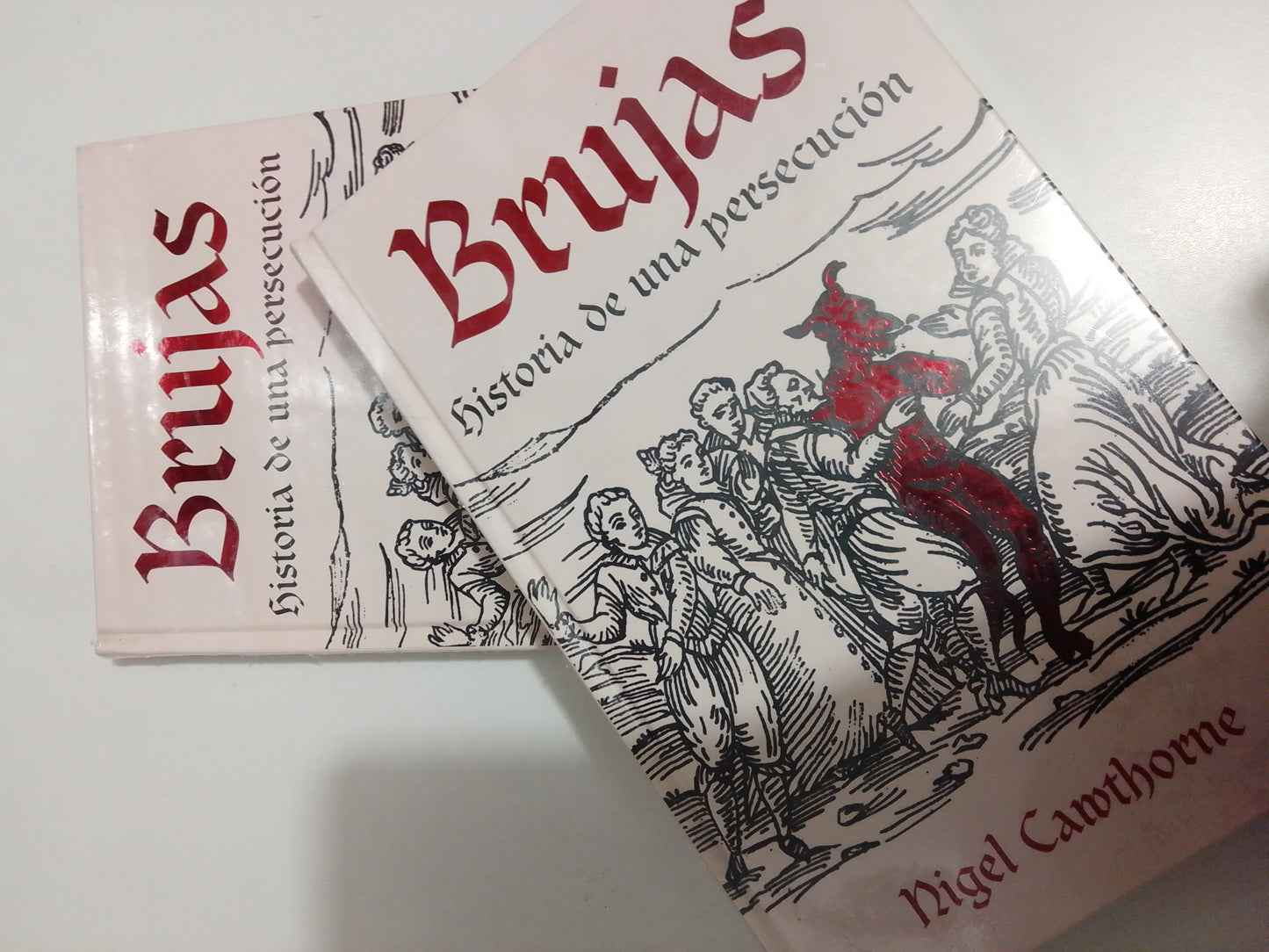 BRUJAS HISTORIA DE UNA PERSECUCIÓN POR NIGEL CAMTHORNE NUEVO JUAREZ