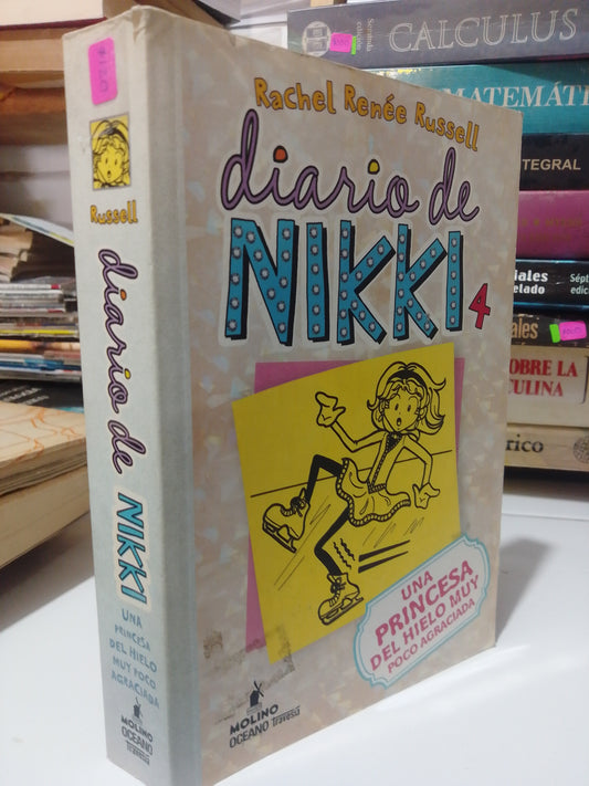 DIARIO DE NIKKI 4 POR RACHEL RENEE RUSSELL USADO INFANTIL JUAREZ