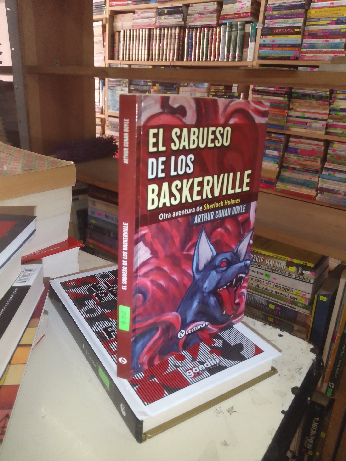 EL SABUESO DE LOS BASKERVILLE POR ARTHUR CONAN DOYLE USADO NOVELA LITERARIO 207