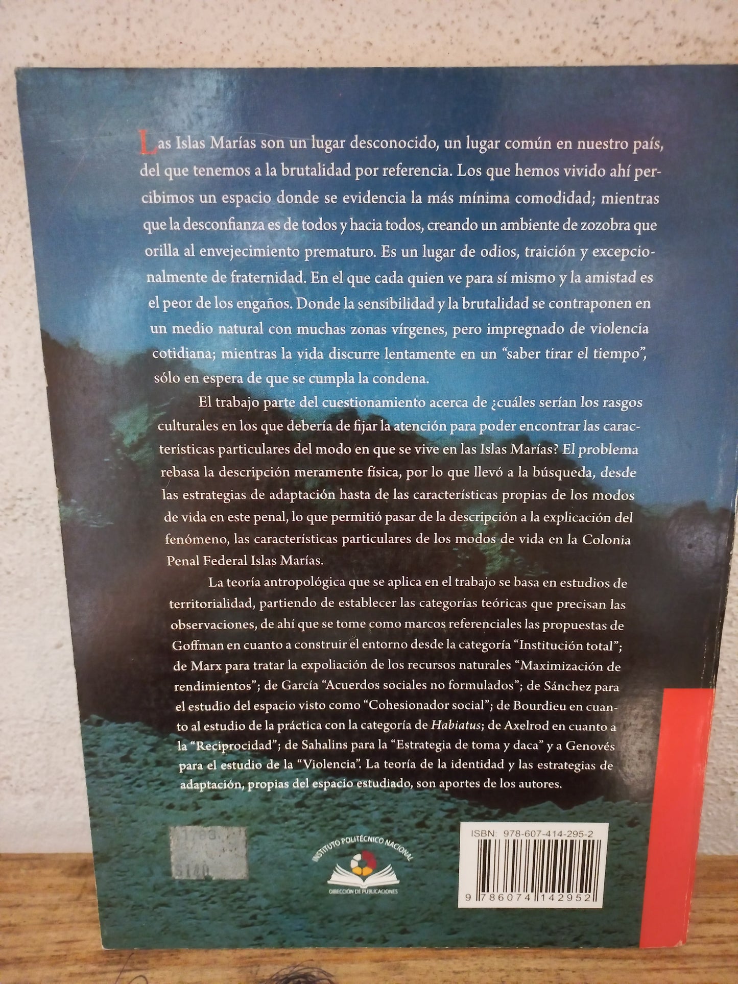ESTRATEGIAS DE ADAPTACIÓN EN LAS ISLAS MARÍAS POR NELSON EDUARDO ALVAREZ LICONA Y MA. DE LA LUZ SEVILLA GONZÁLEZ USADO HISTORIA LITERARIO 305