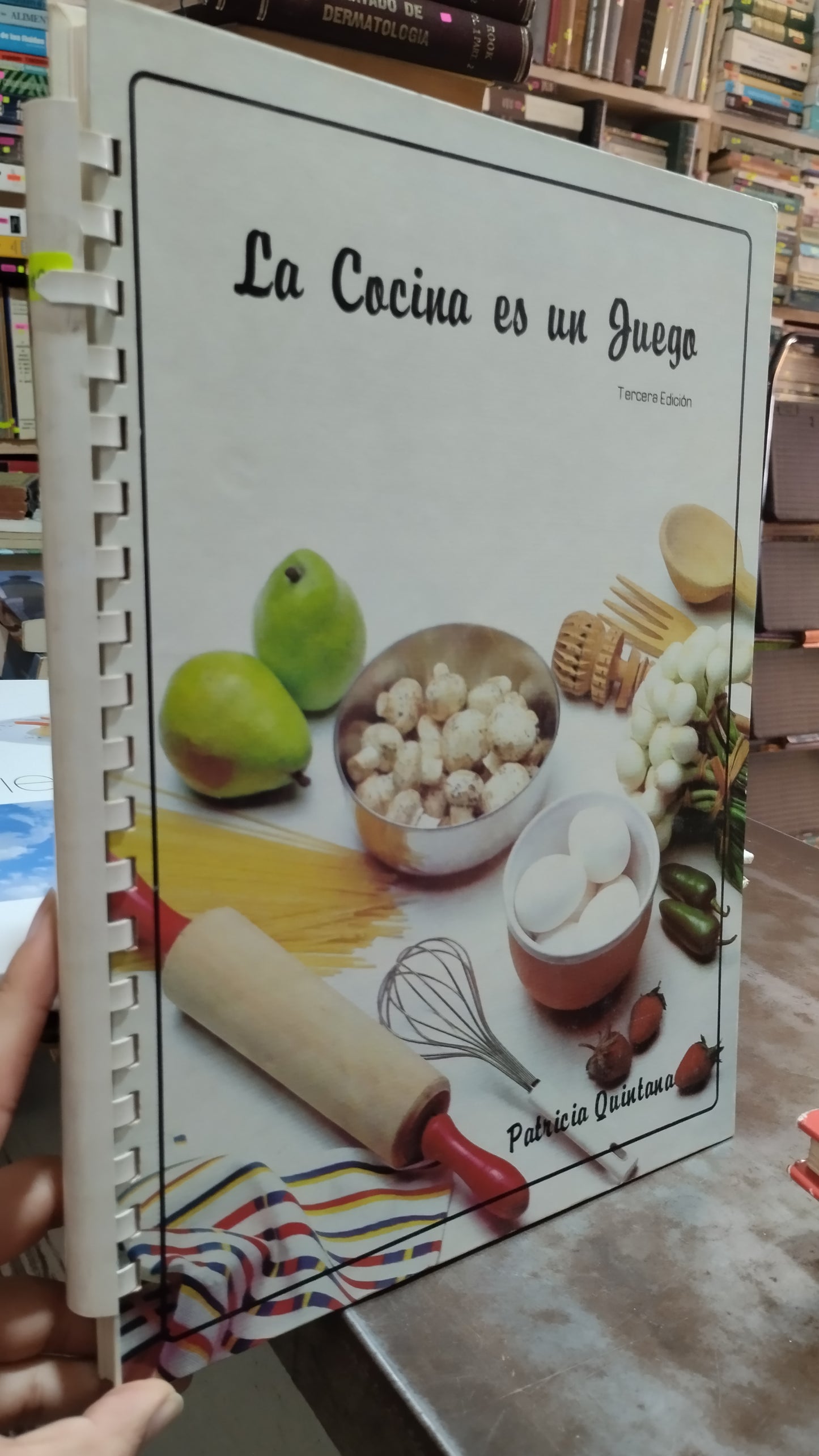 LA COCINA ES UN JUEGO POR PATRICIA QUINTANA LIBRO USADO COCINA ALDAMA